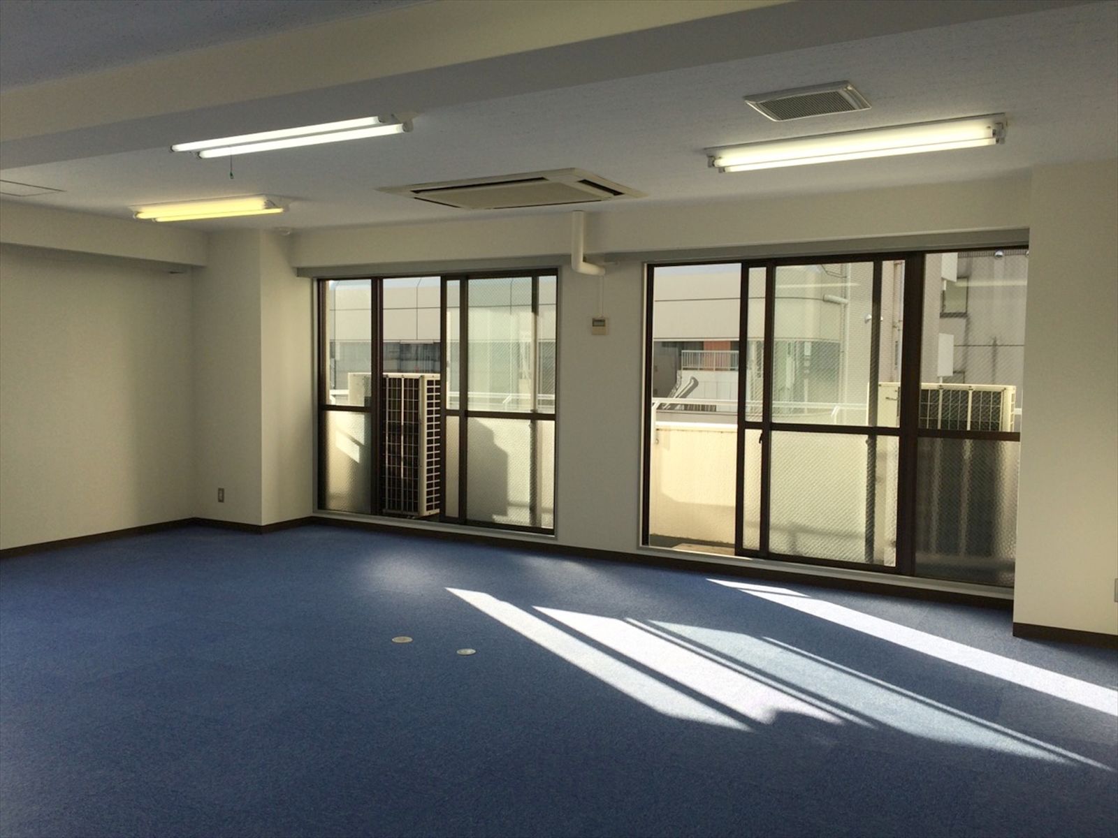 オフィス室内参考画像(6階)