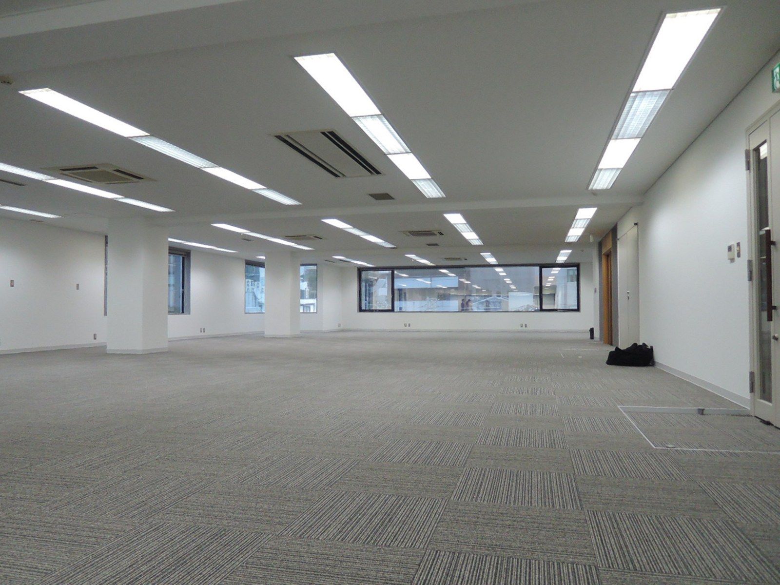 オフィス室内参考画像（4階）