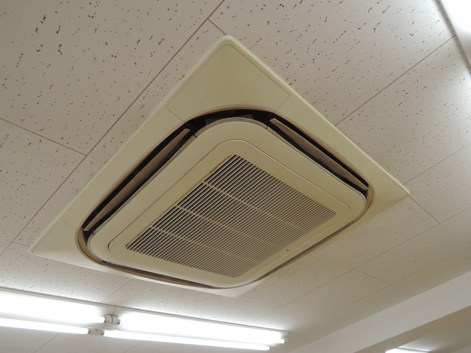 空調吹き出し口