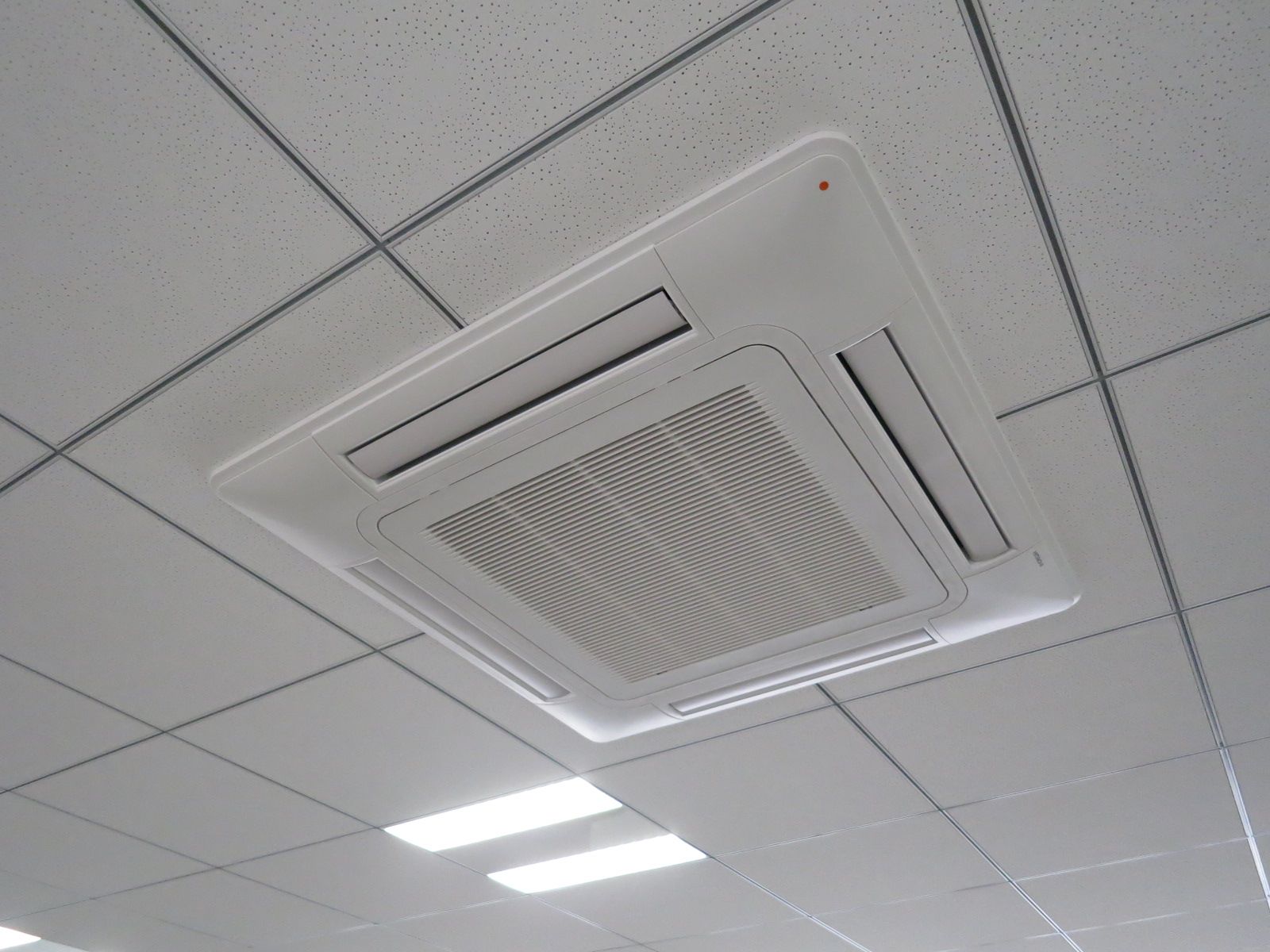 空調