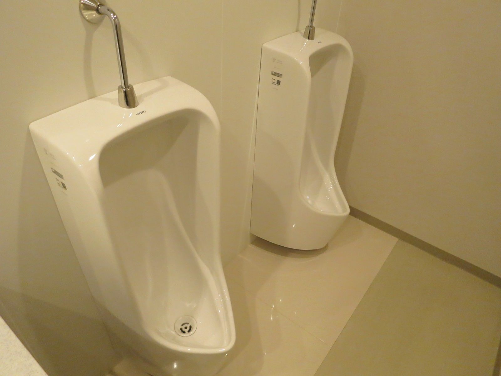 男性用トイレ