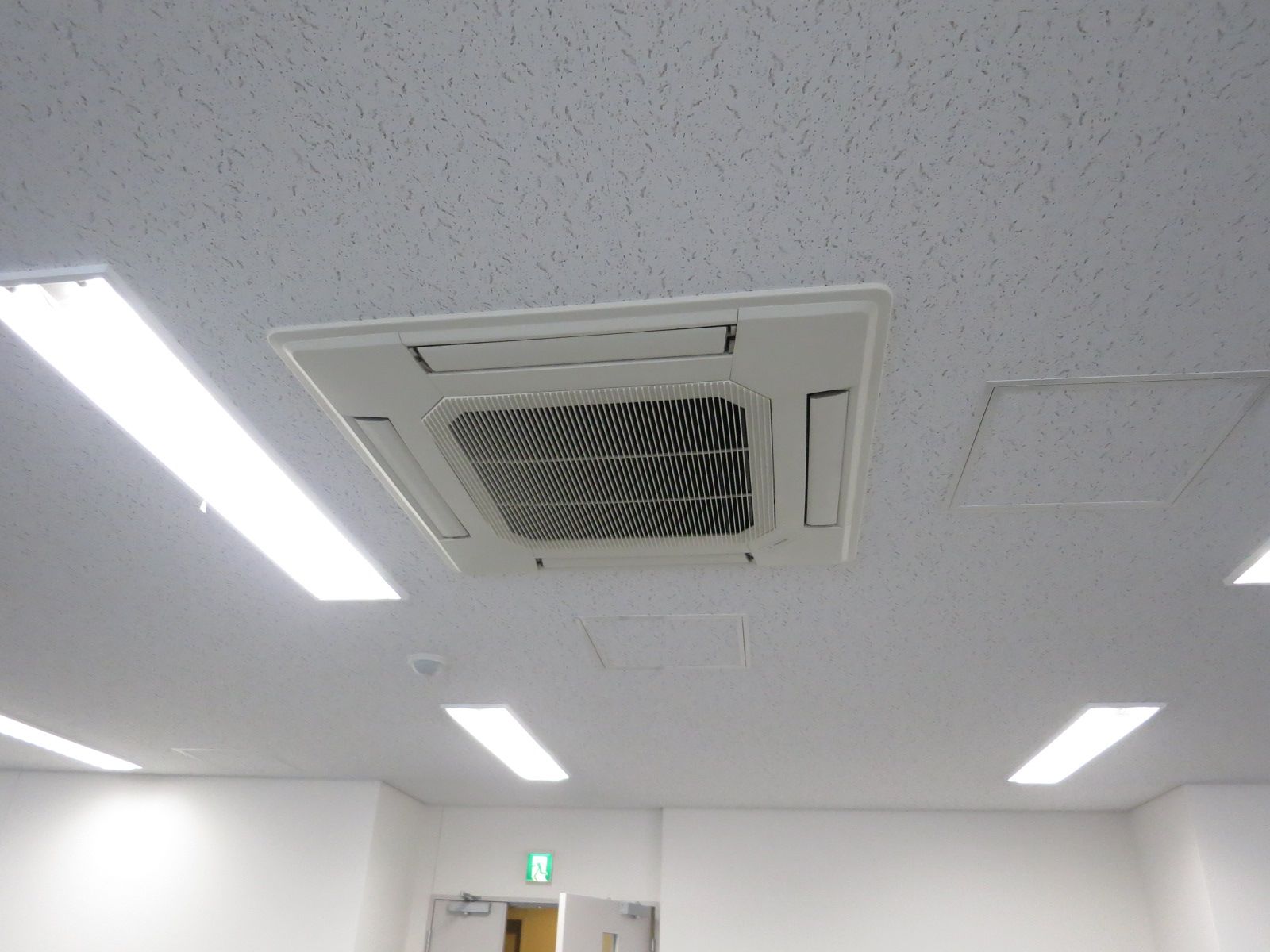 空調