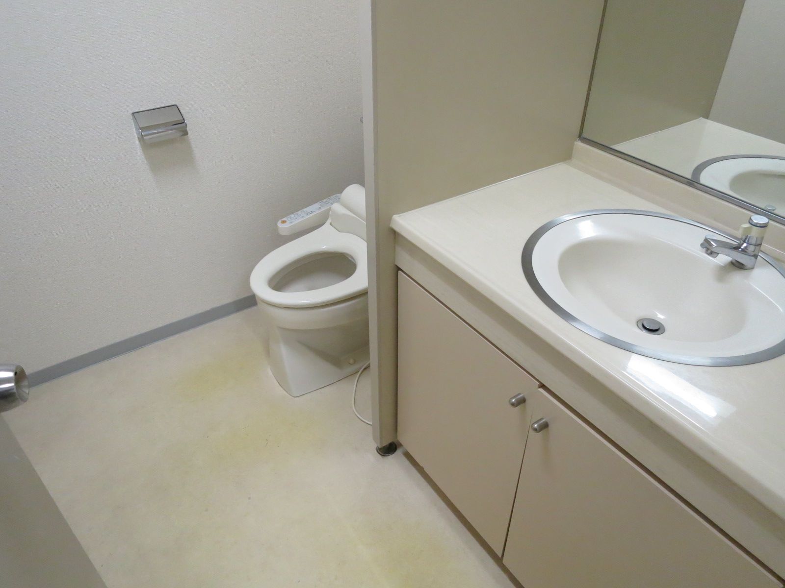 トイレ個室
