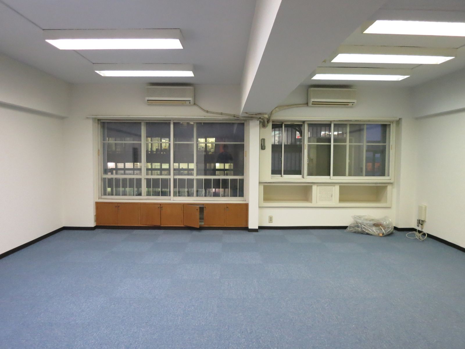 オフィス室内参考画像(※7階)