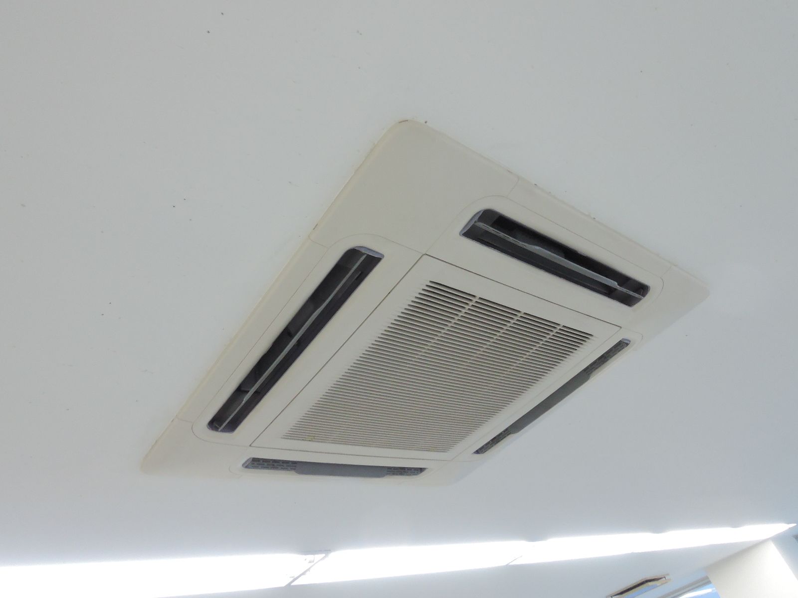 空調吹き出し口