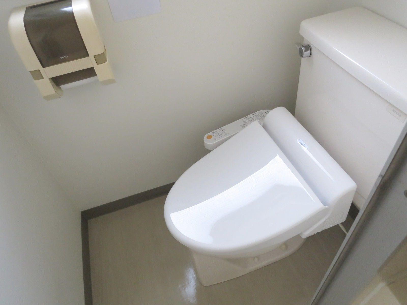 男女別トイレ完備