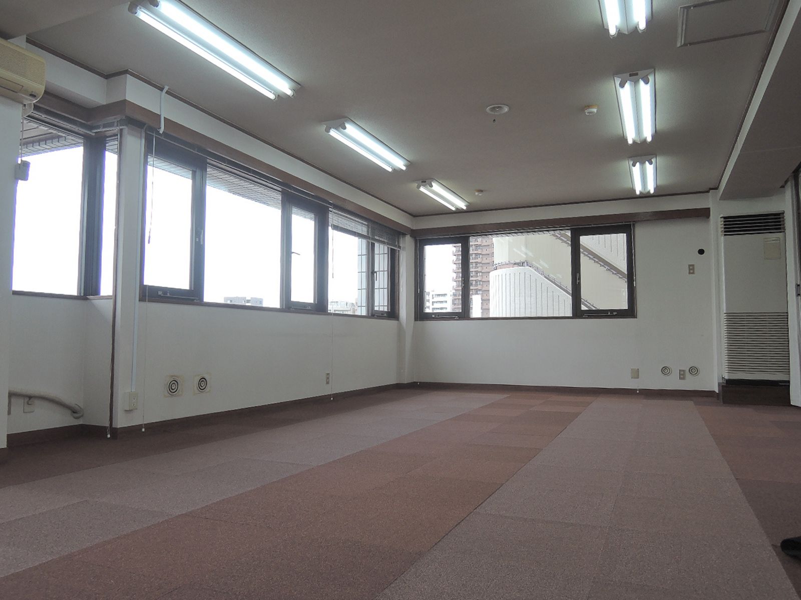 オフィス室内参考画像(8階)