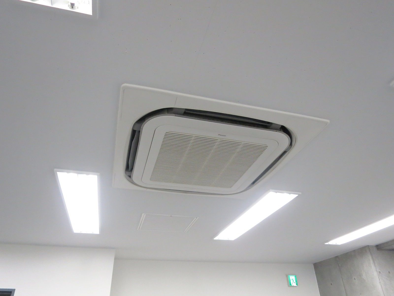 空調吹き出し口