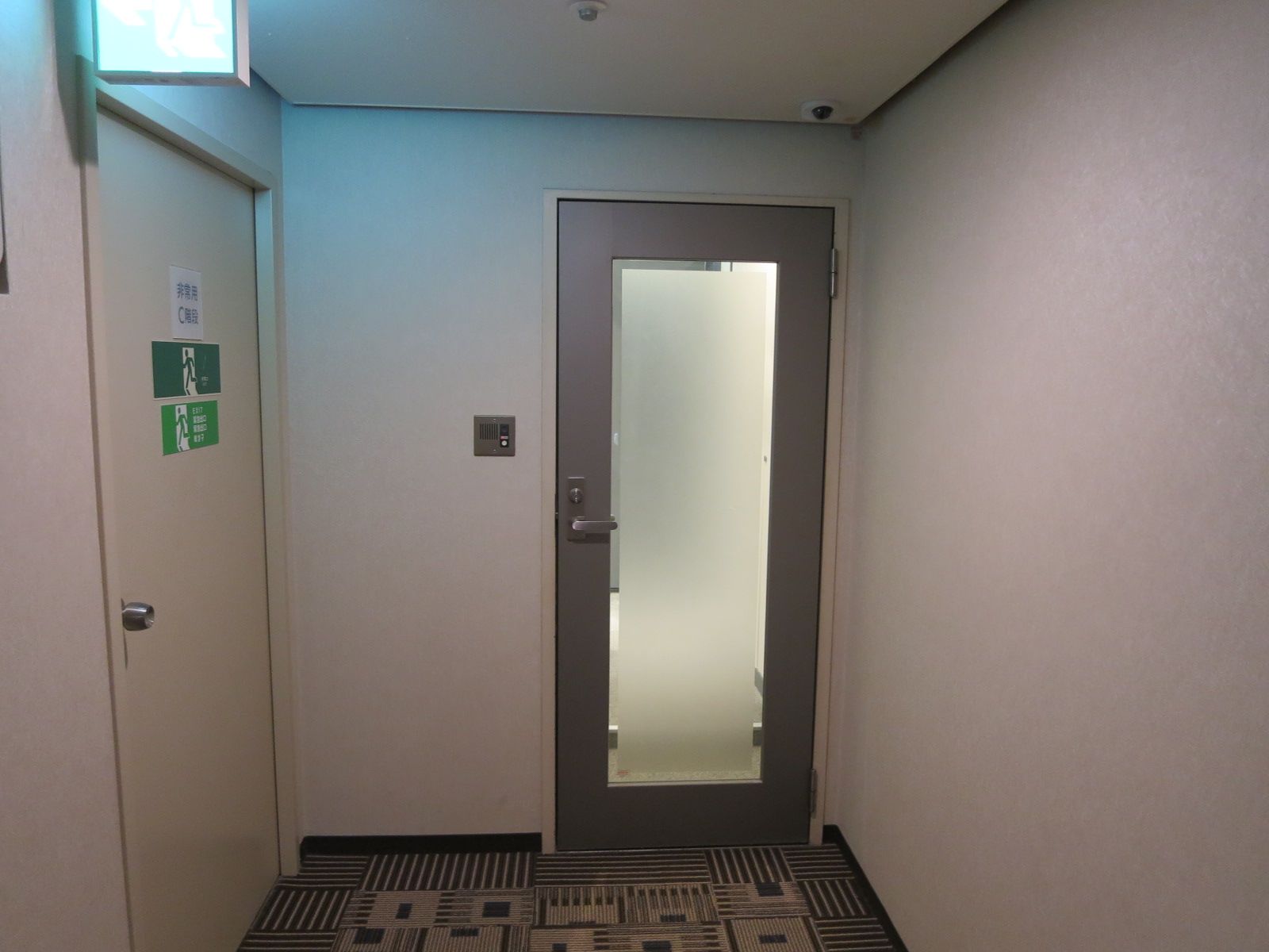貸室出入口