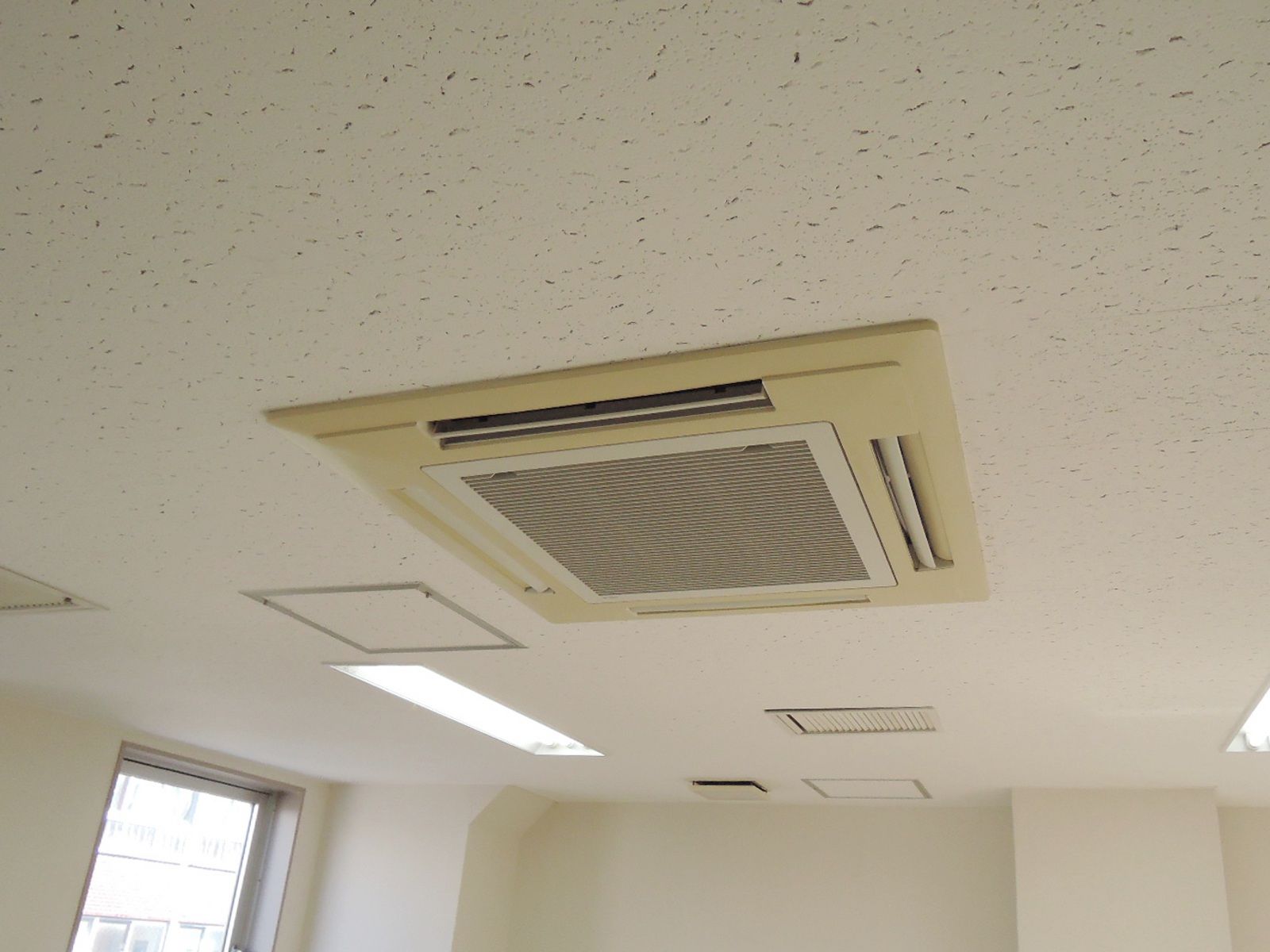 空調