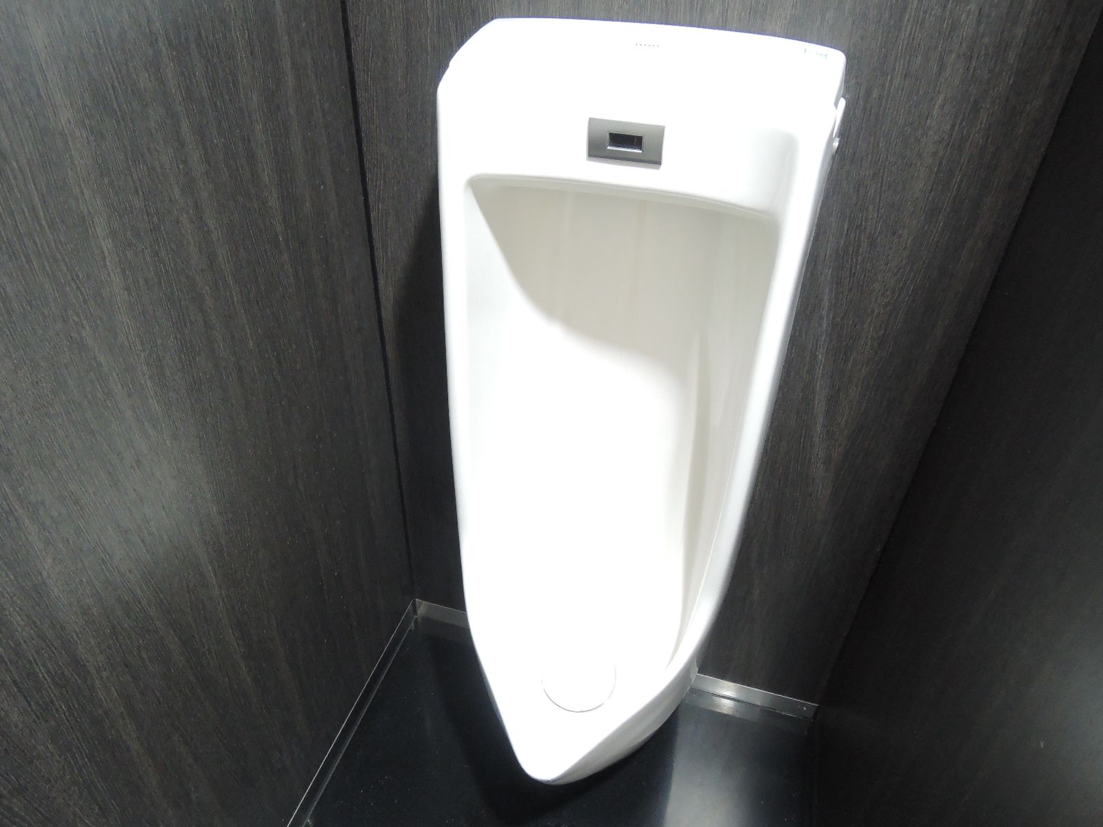 男性用トイレ