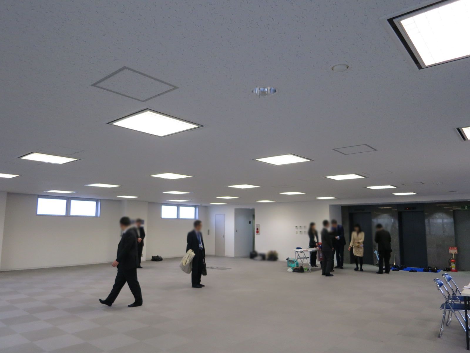 別角度の様子