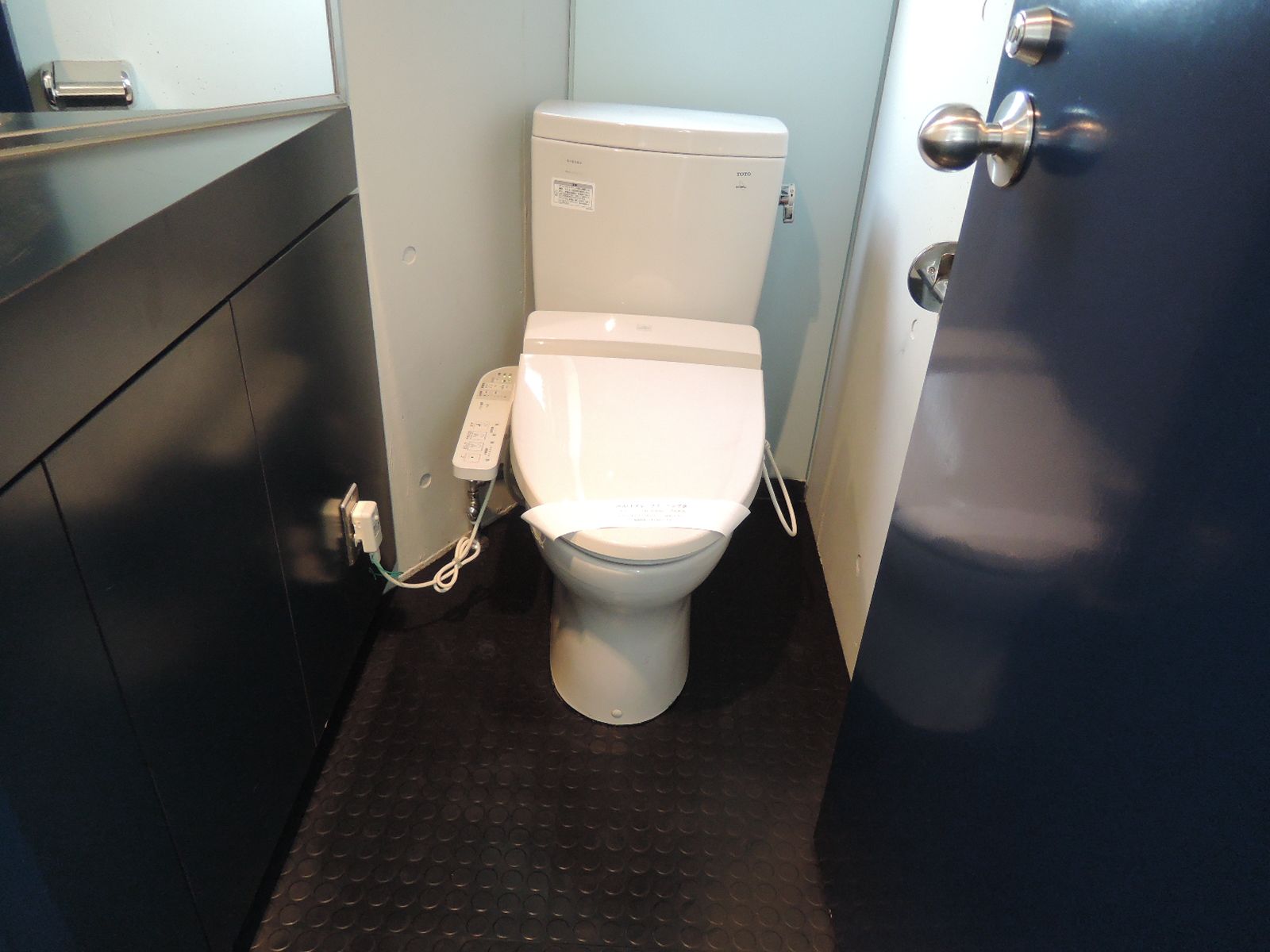 トイレ個室