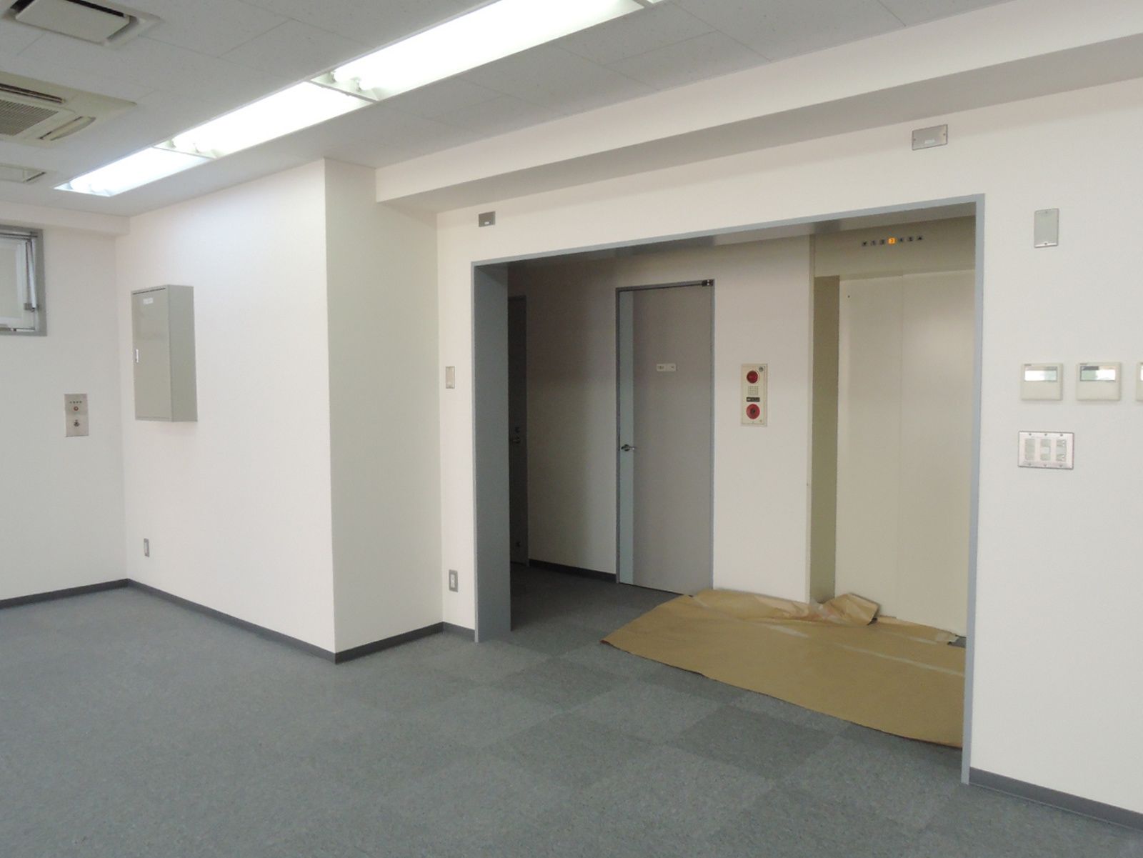 貸室入口部分