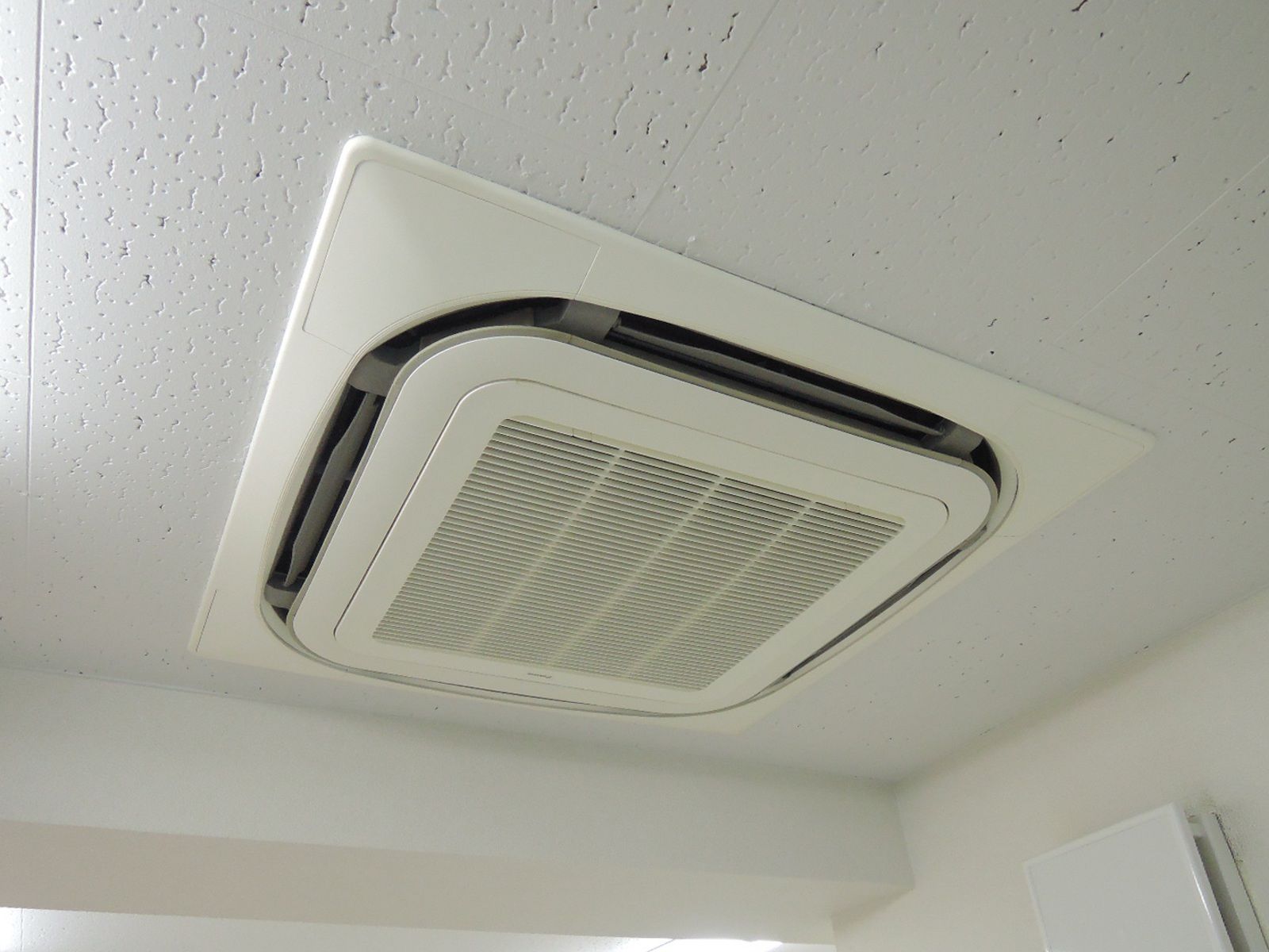 空調吹き出し口
