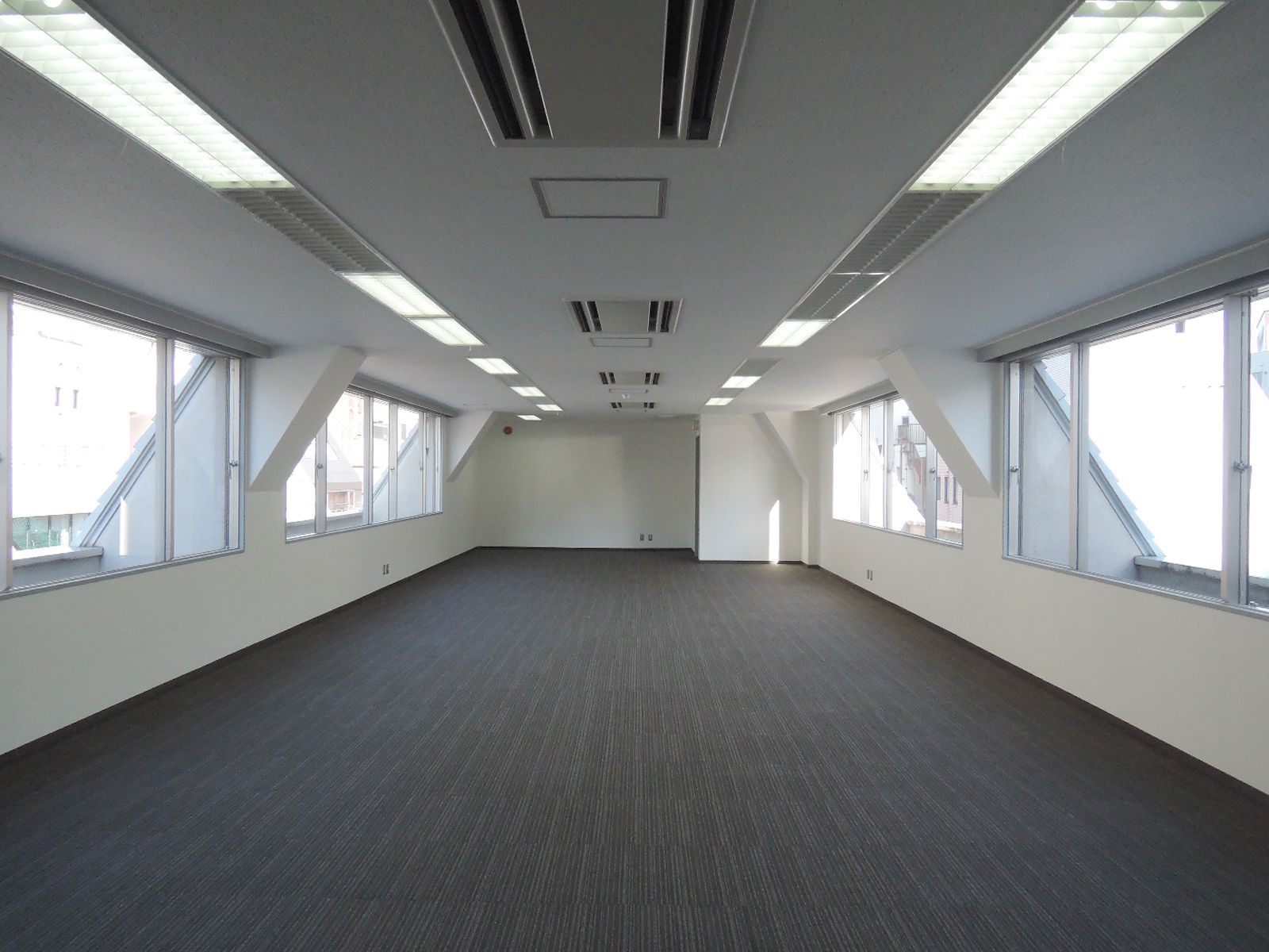 オフィス室内参考画像（5階）