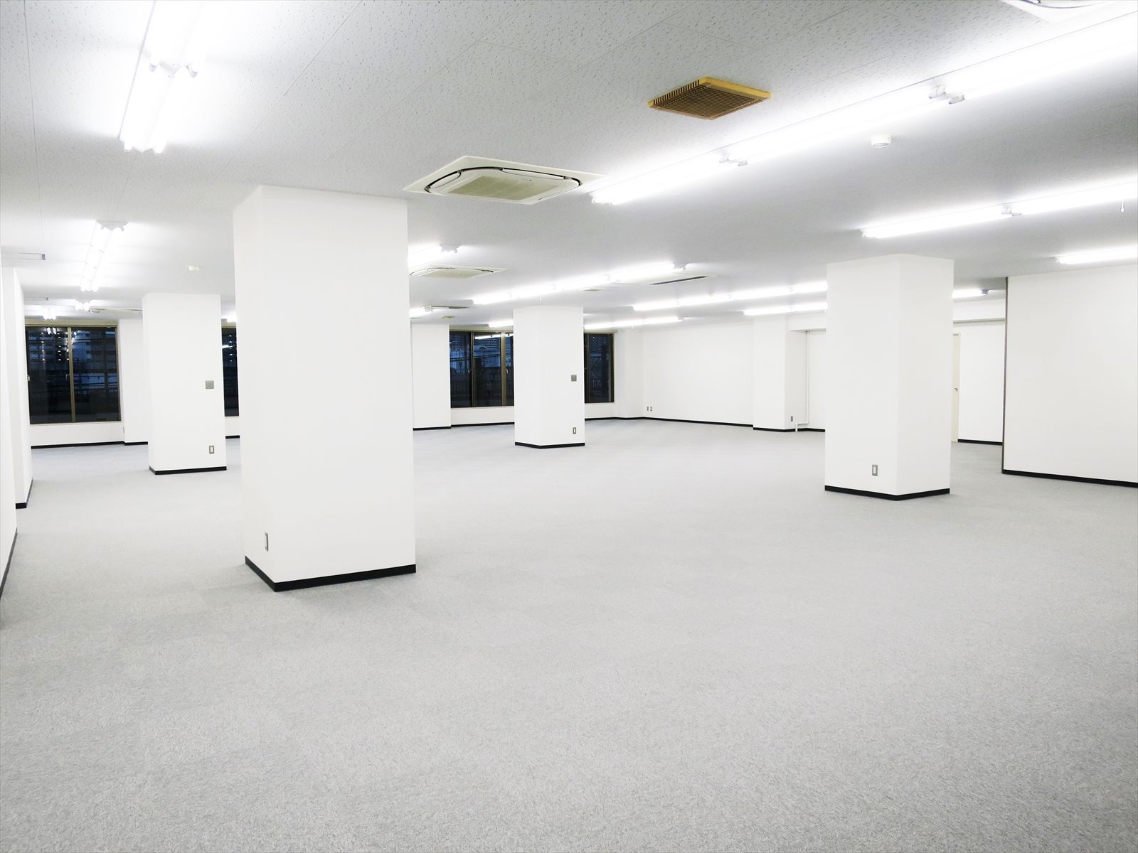 一部柱あり