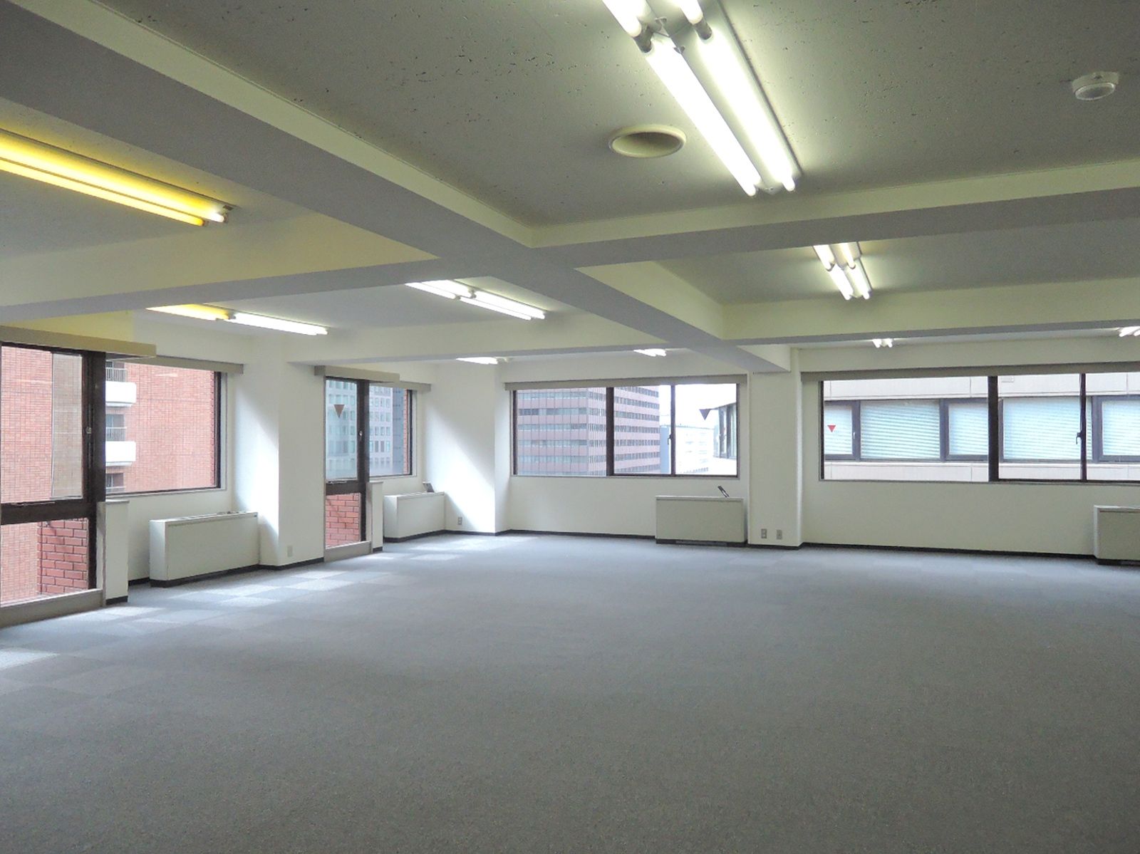 オフィス室内参考画像（9階）