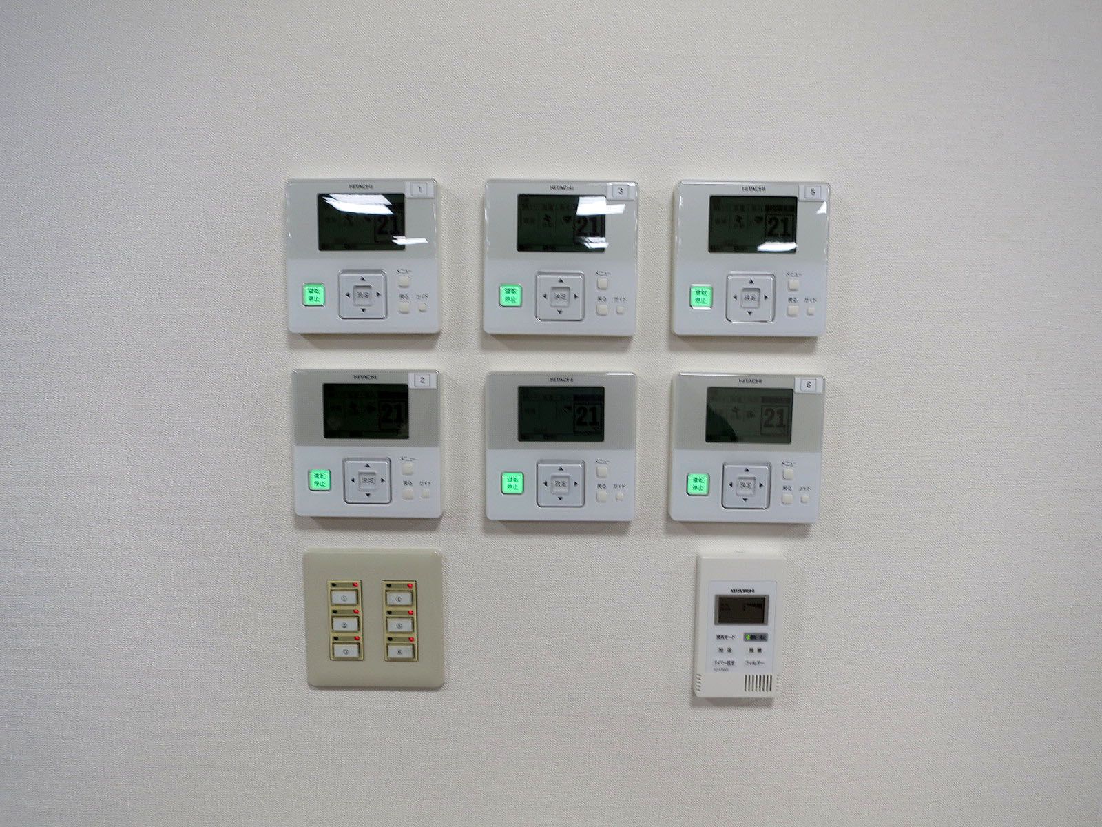 スイッチ類