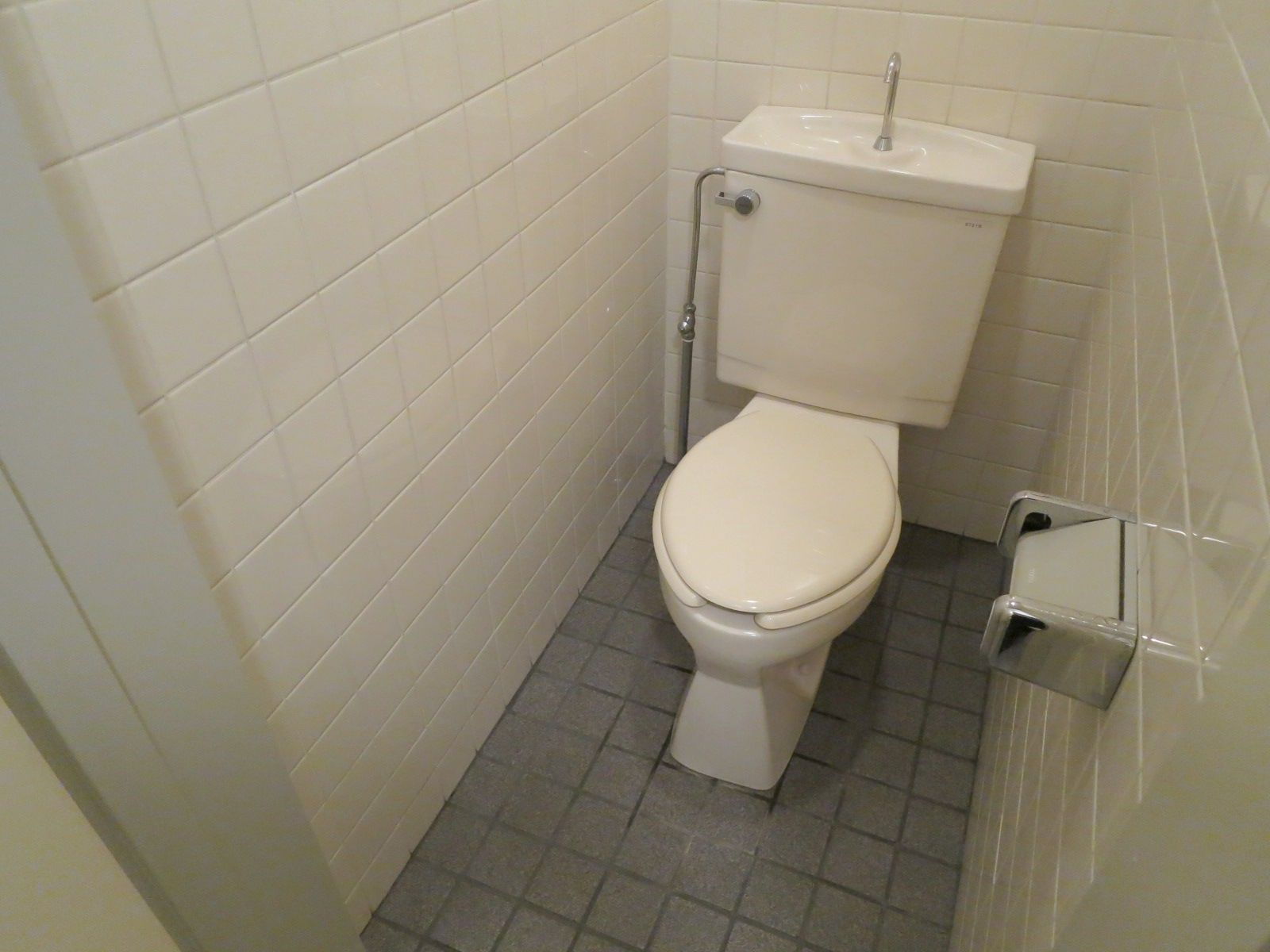 トイレ個室
