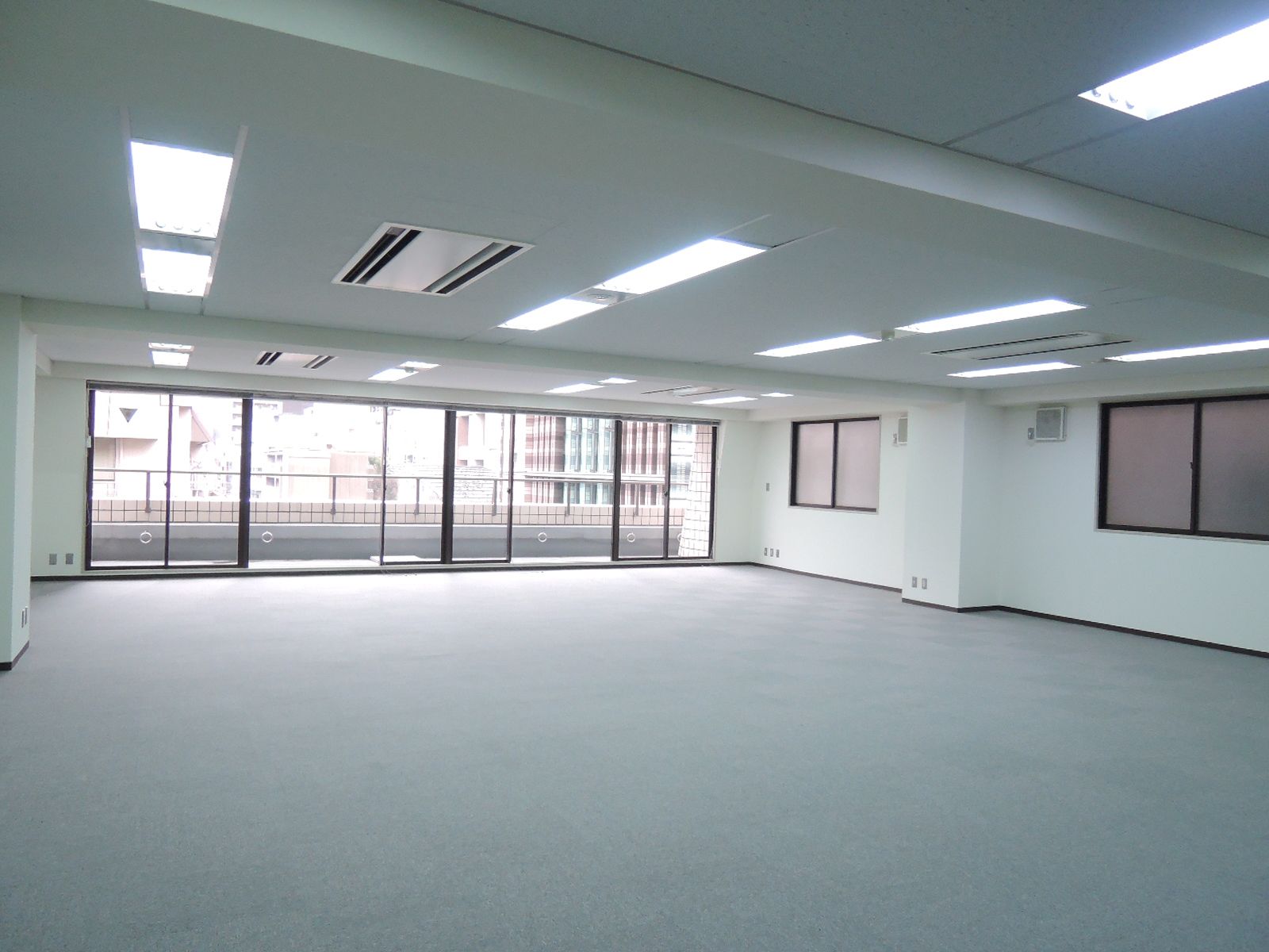 オフィス室内参考画像（6階）