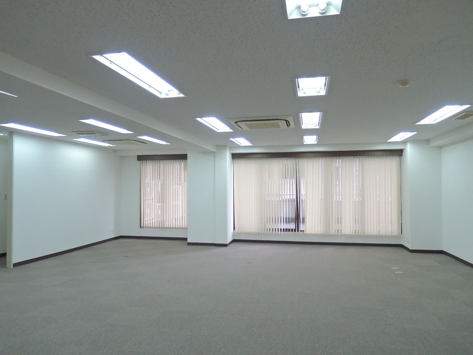 オフィス室内参考画像（※3階）