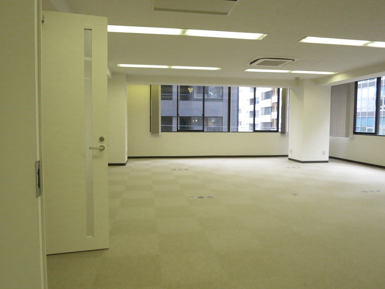 オフィス室内参考画像（3階）