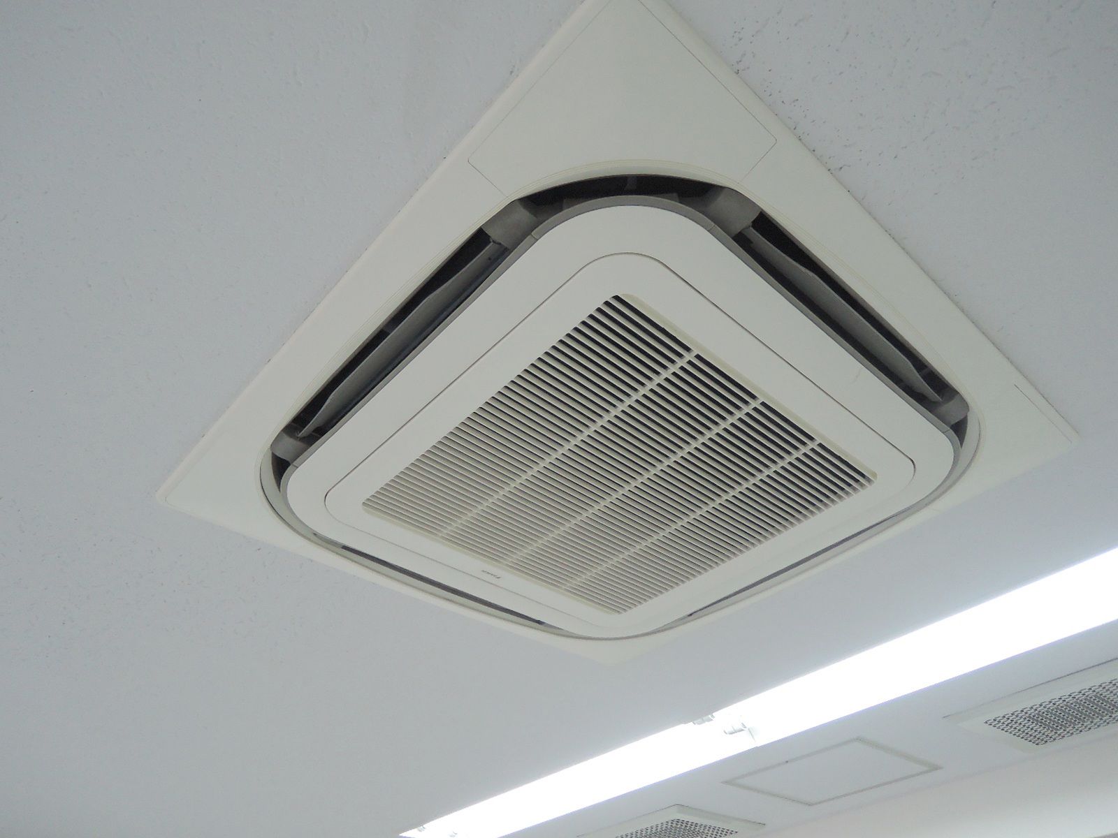 空調