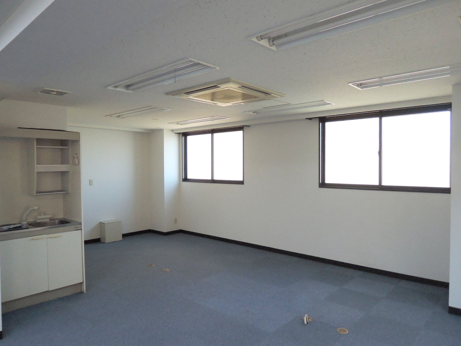 オフィス室内参考画像（4階）