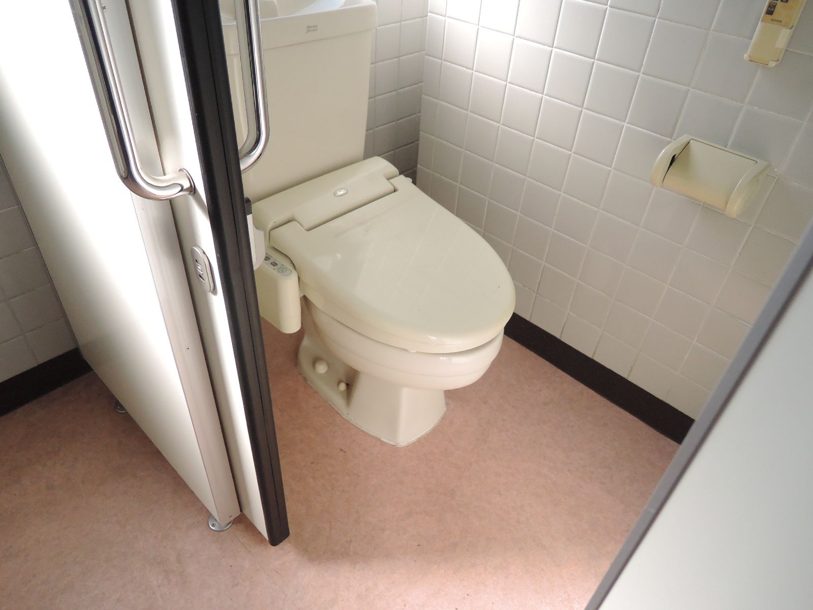 トイレ個室