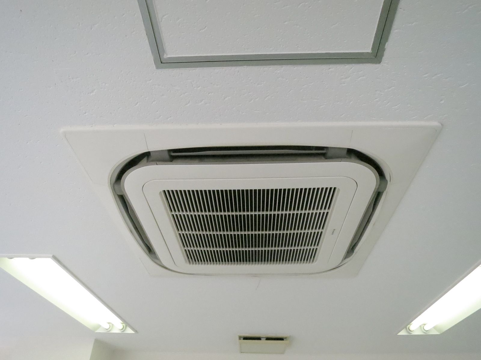 空調
