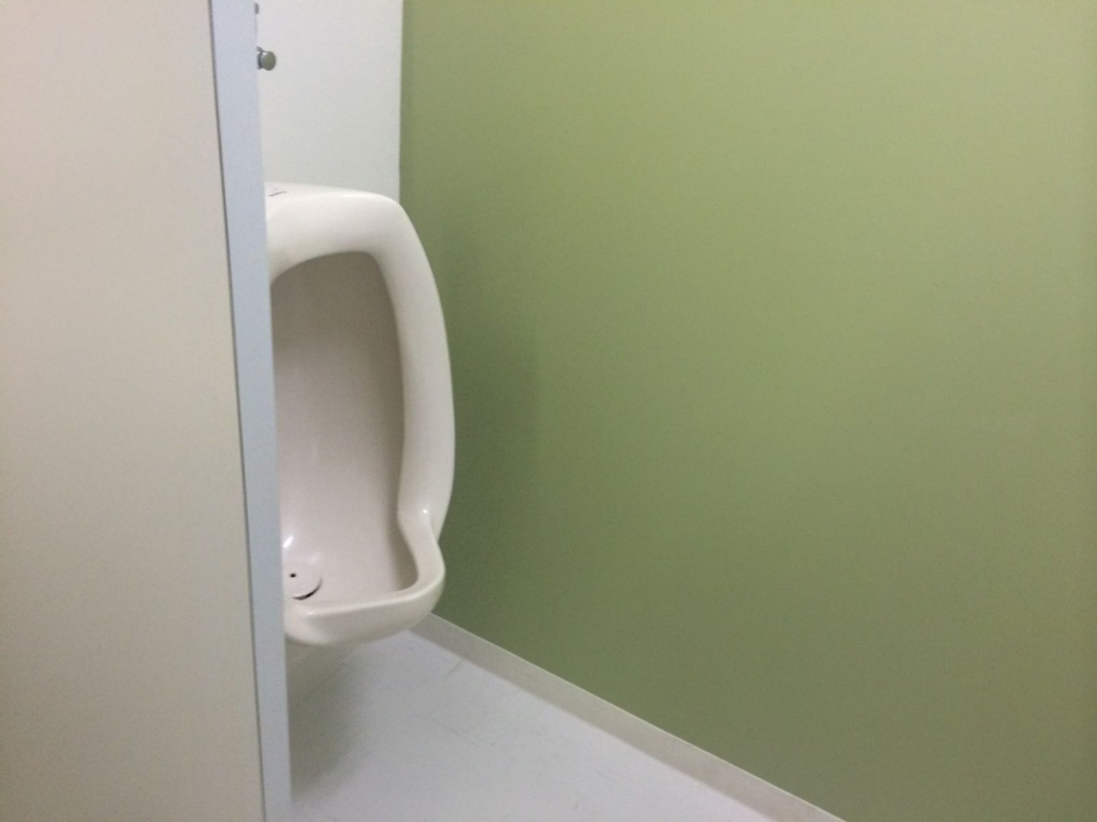 男性用トイレ