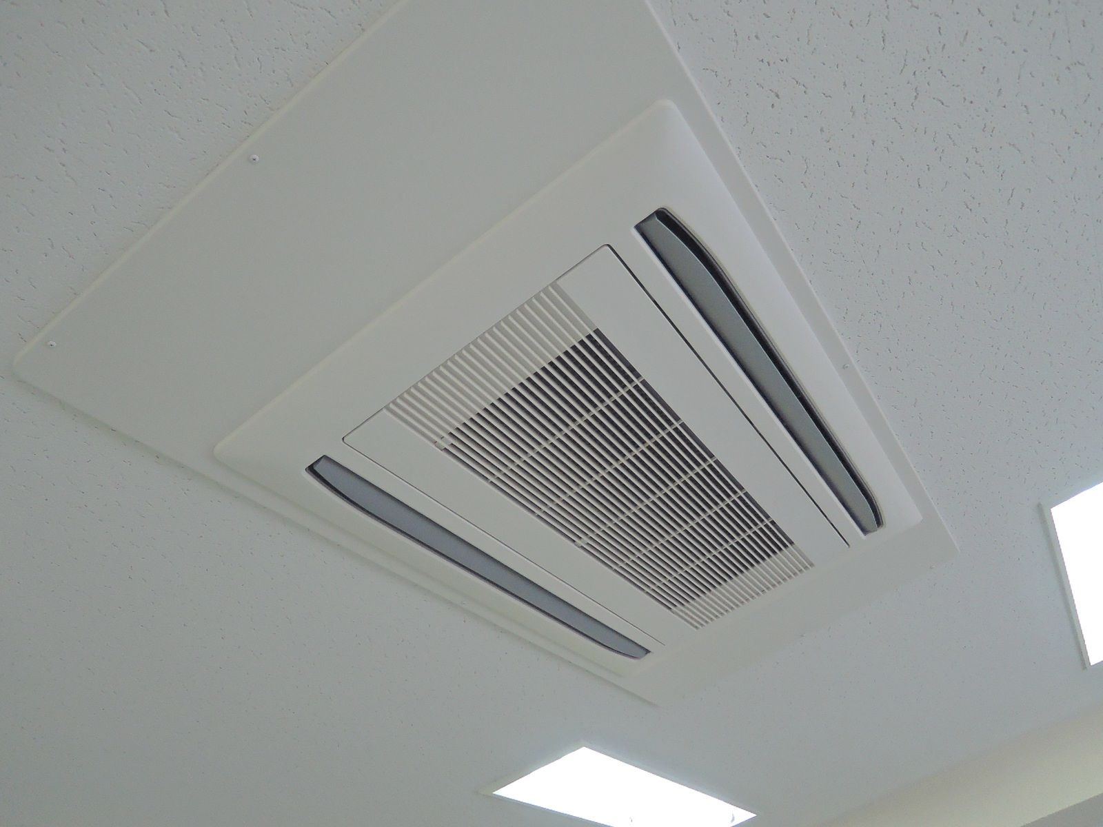 空調吹き出し口