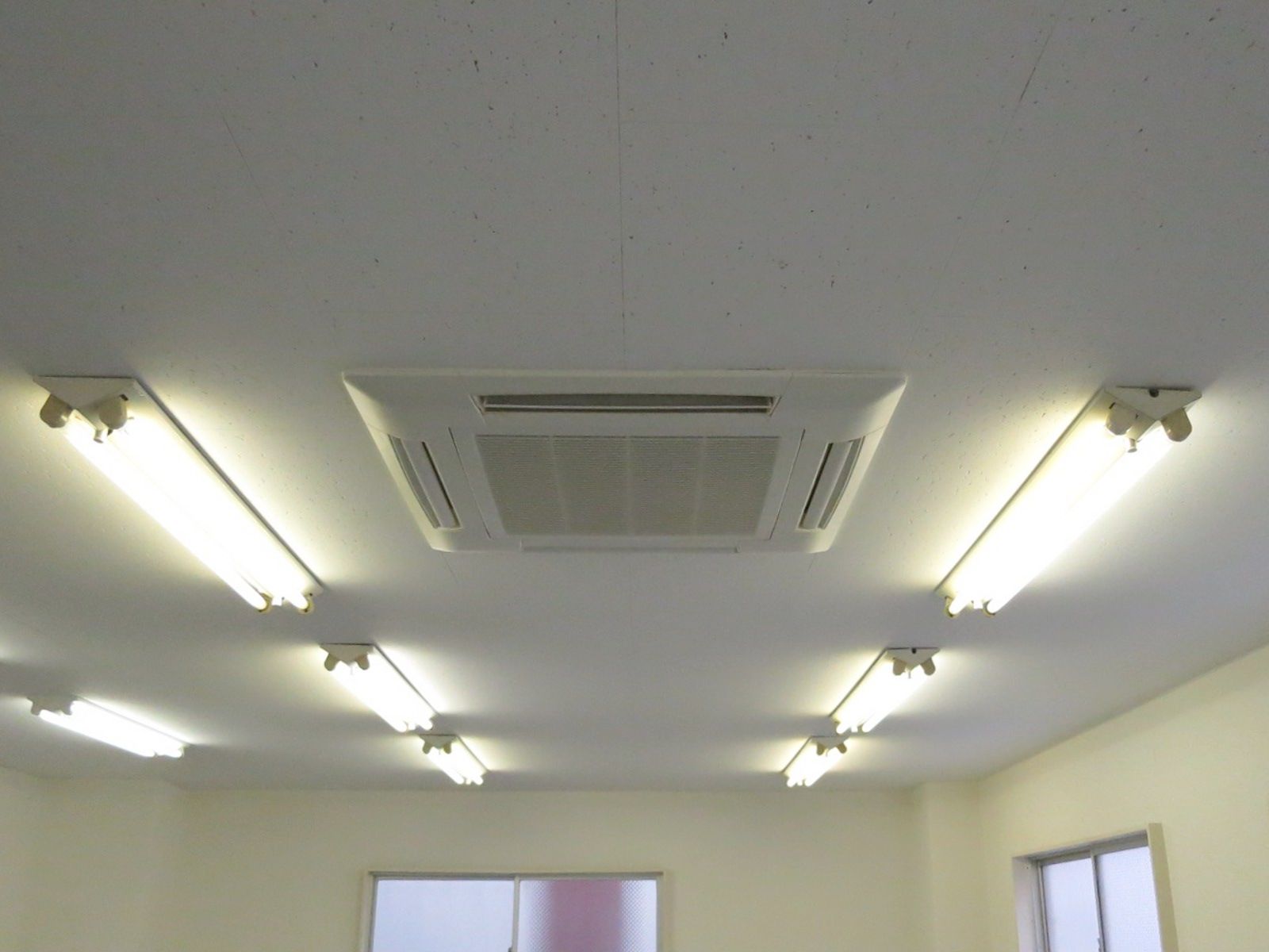空調吹き出し口