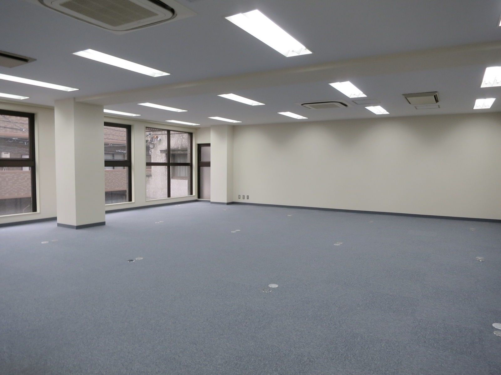 別角度の様子