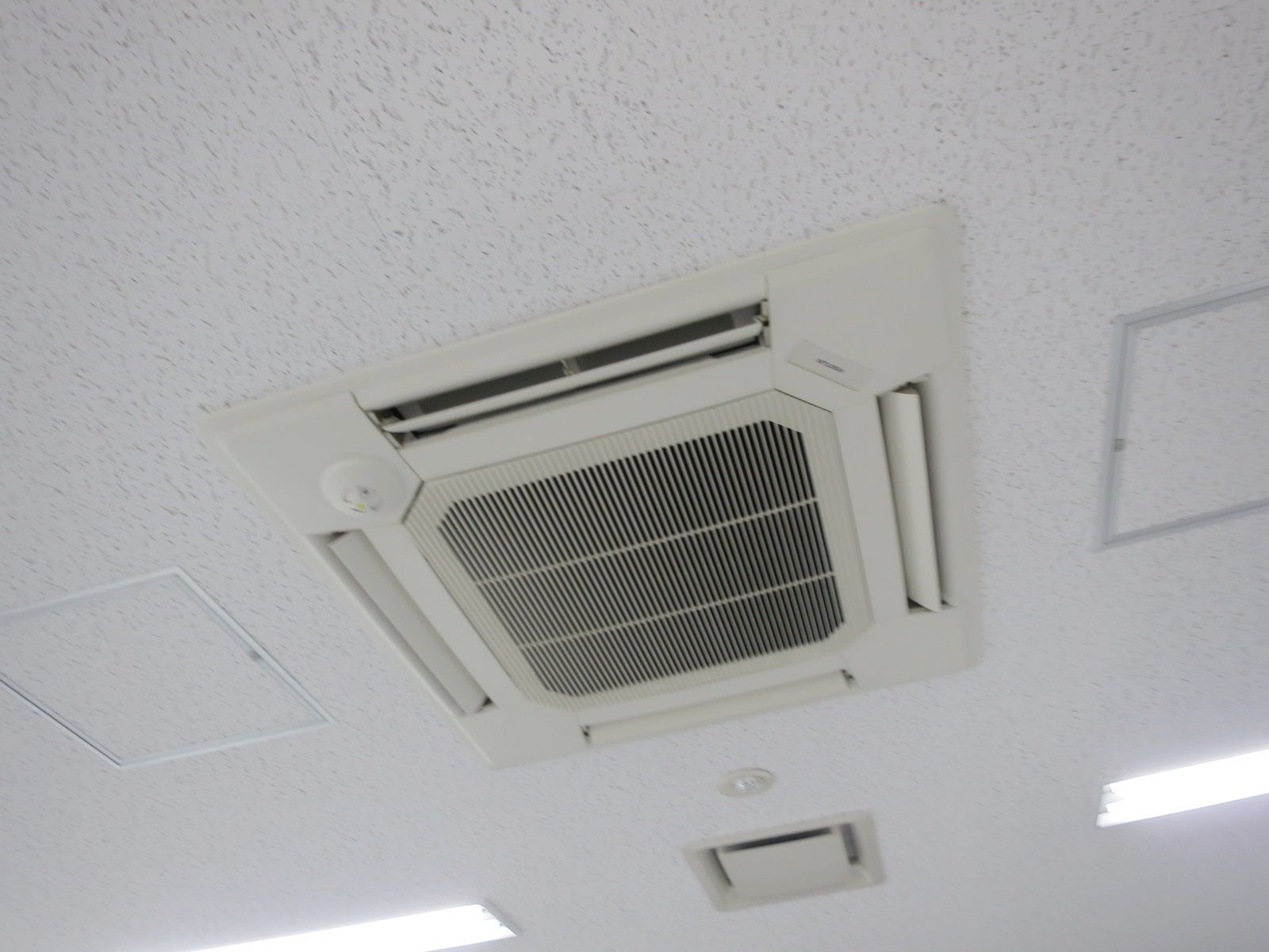 空調