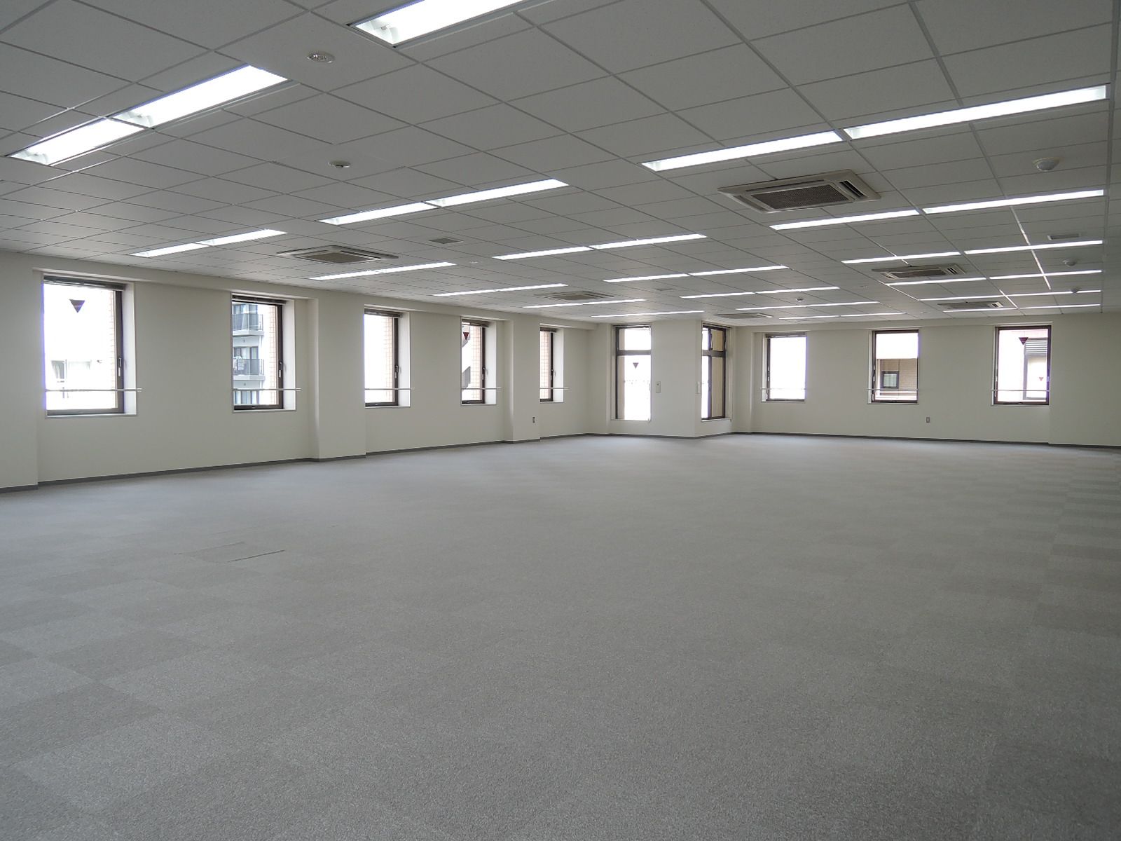 オフィス室内参考画像（7階）