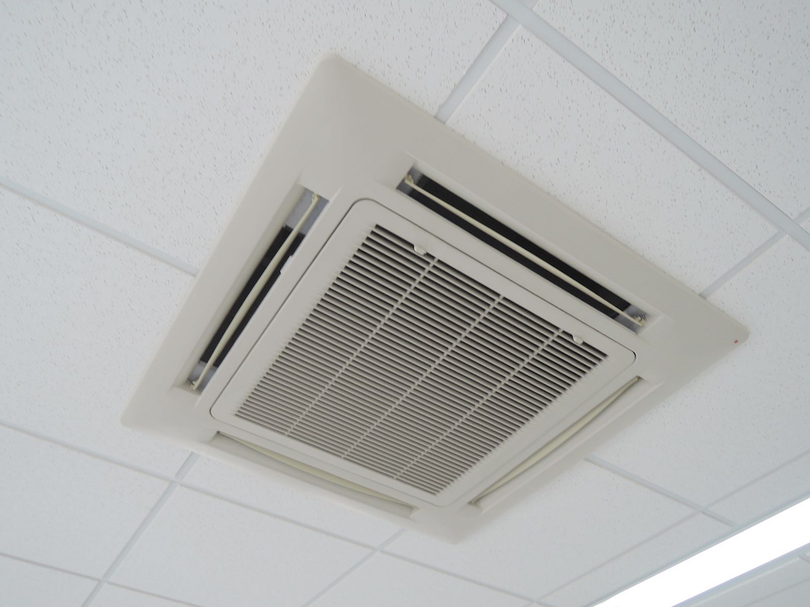 空調吹き出し口
