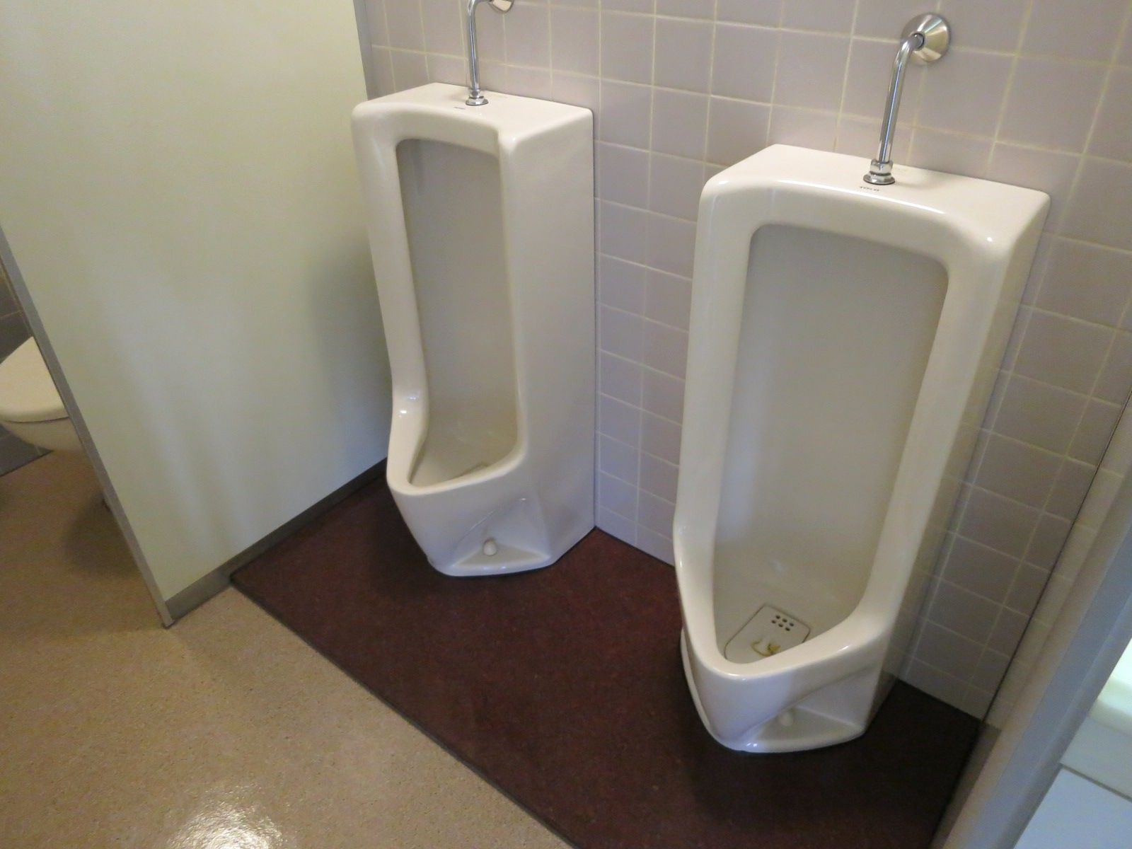 男性用トイレ