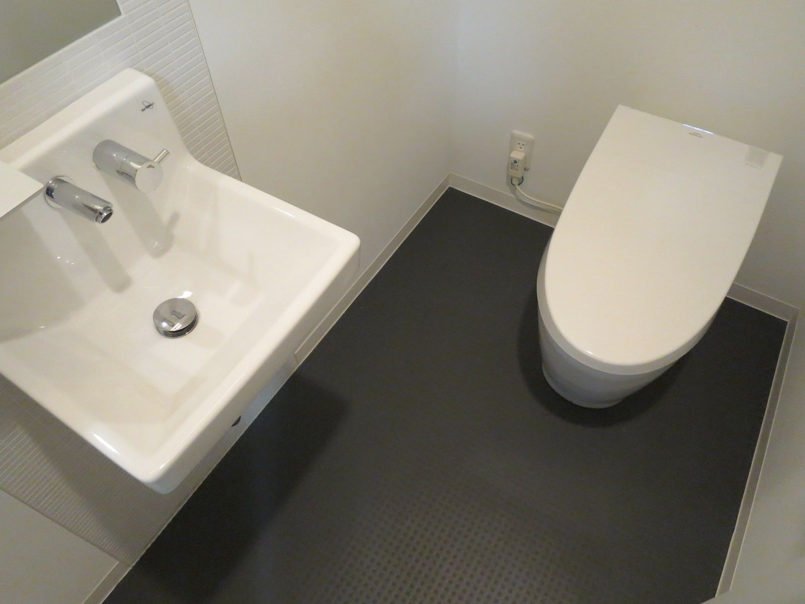トイレ個室