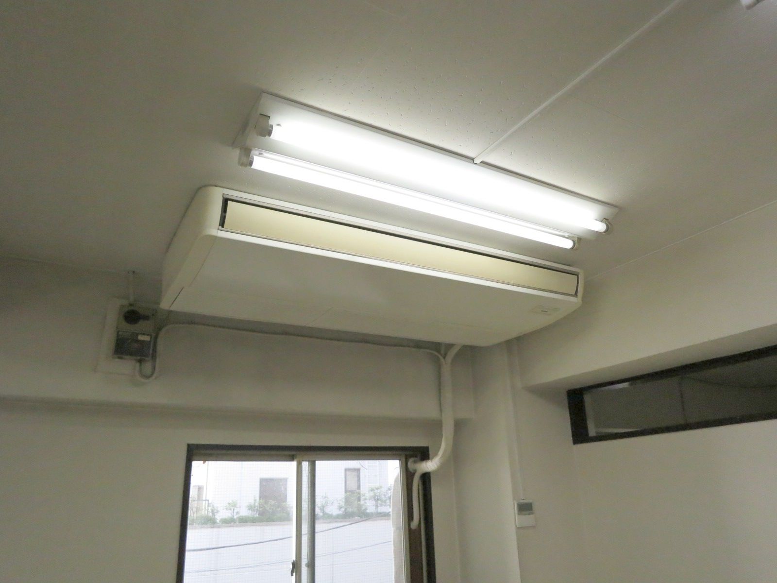 空調吹き出し口