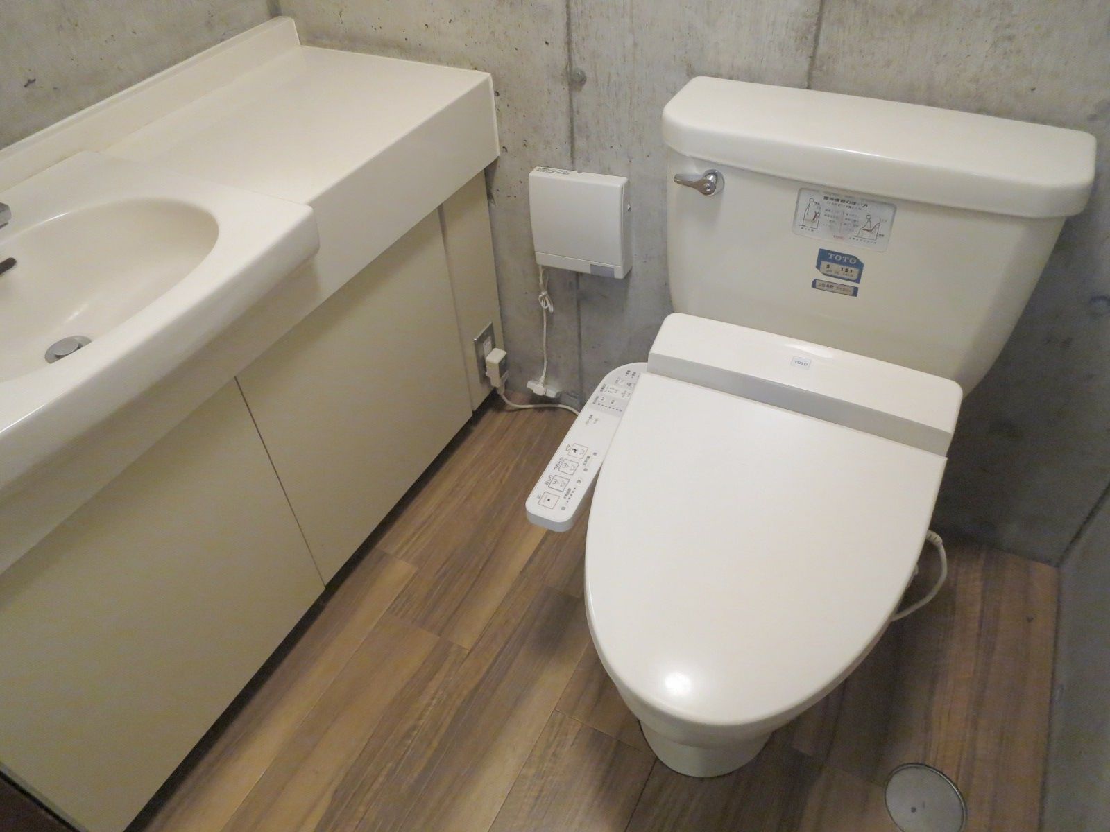 トイレ個室
