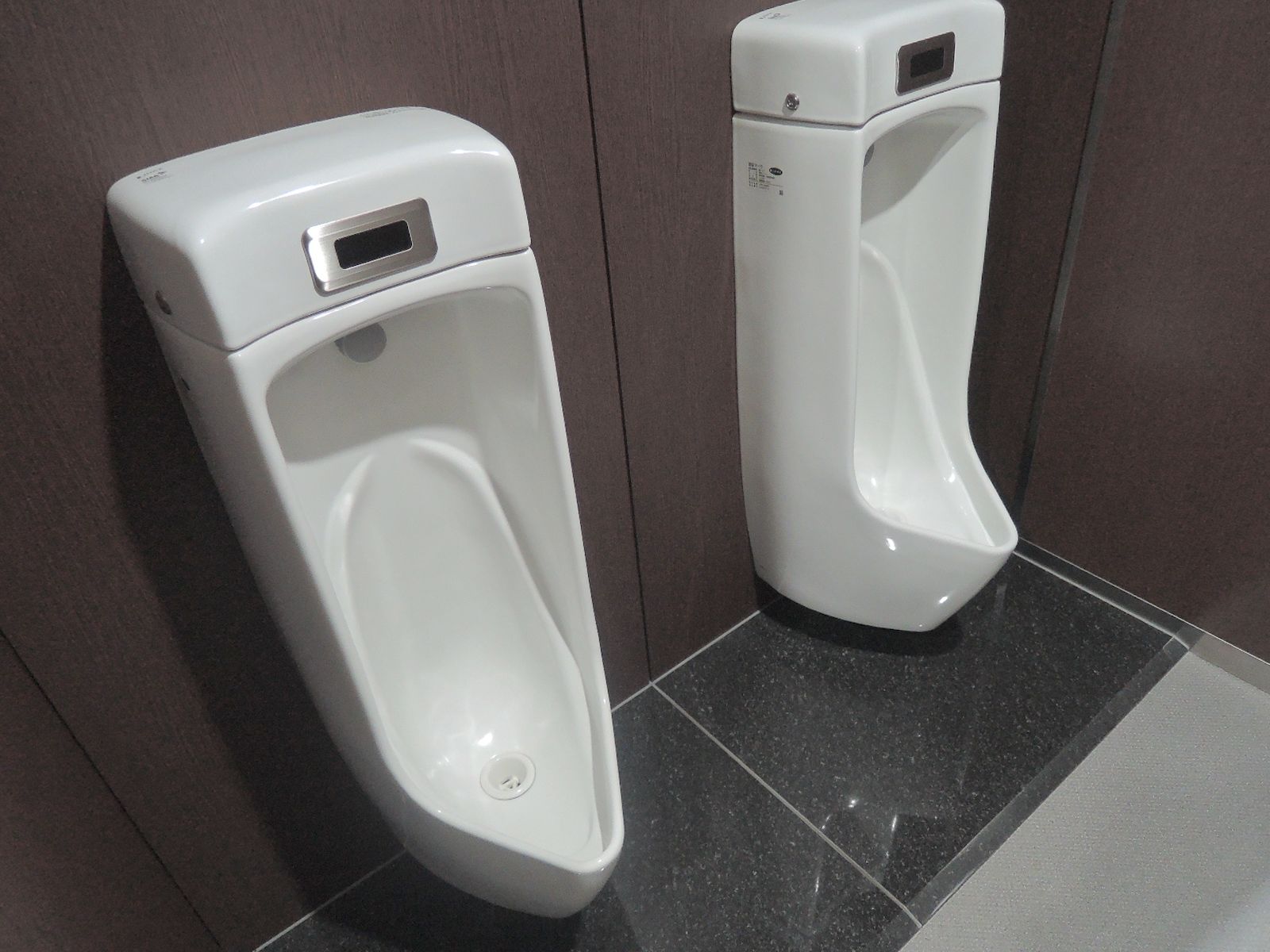 男性用トイレ