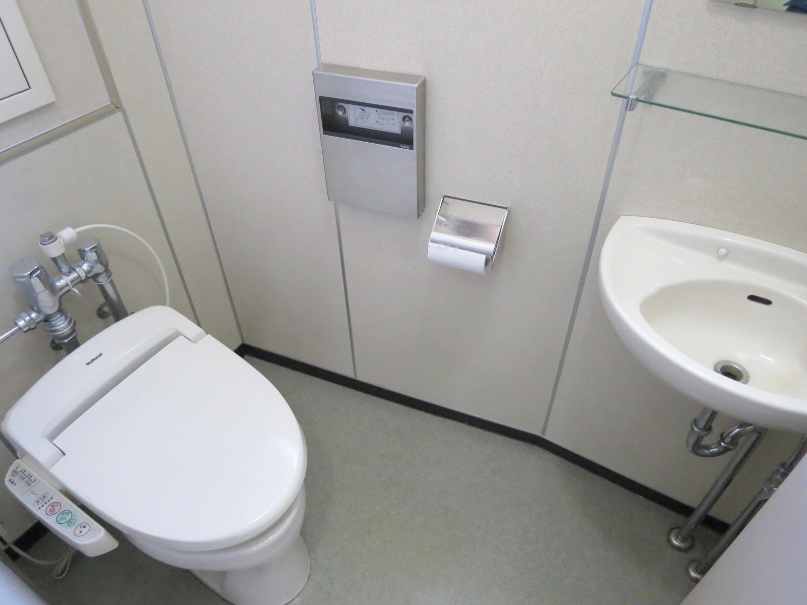トイレ個室