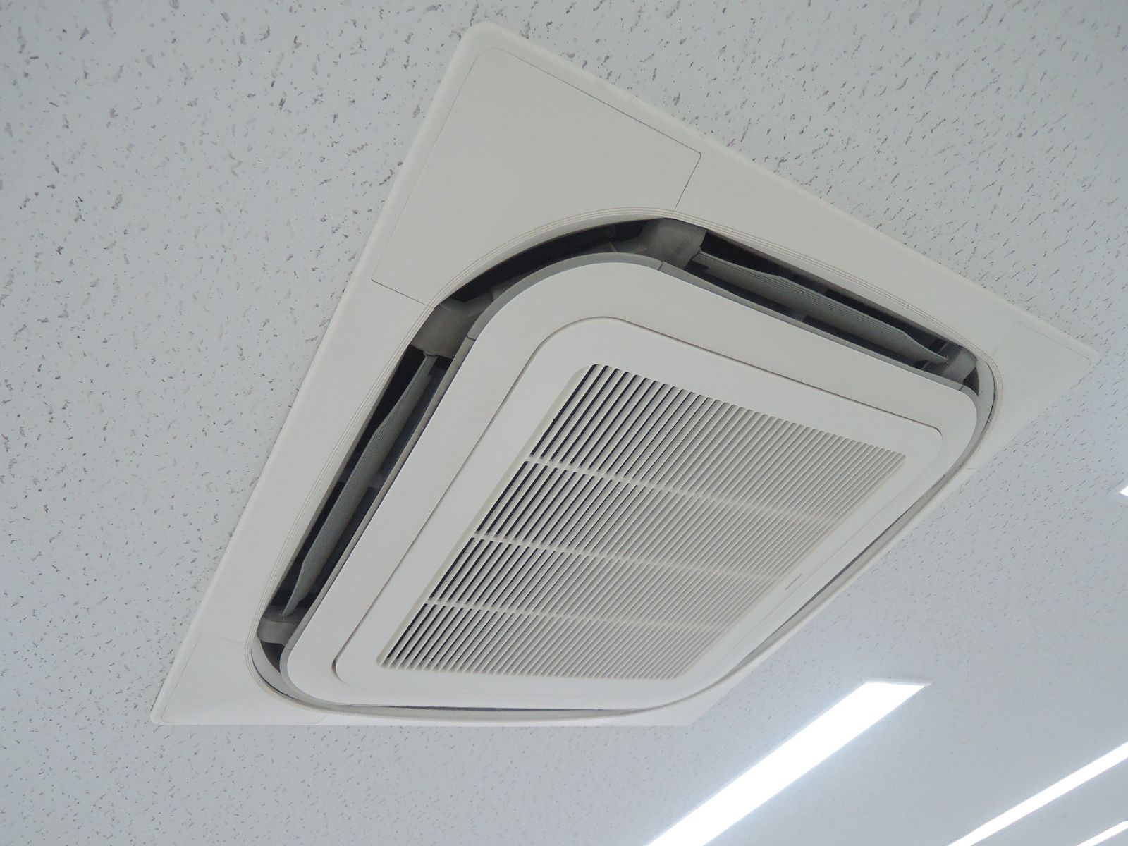 空調吹き出し口