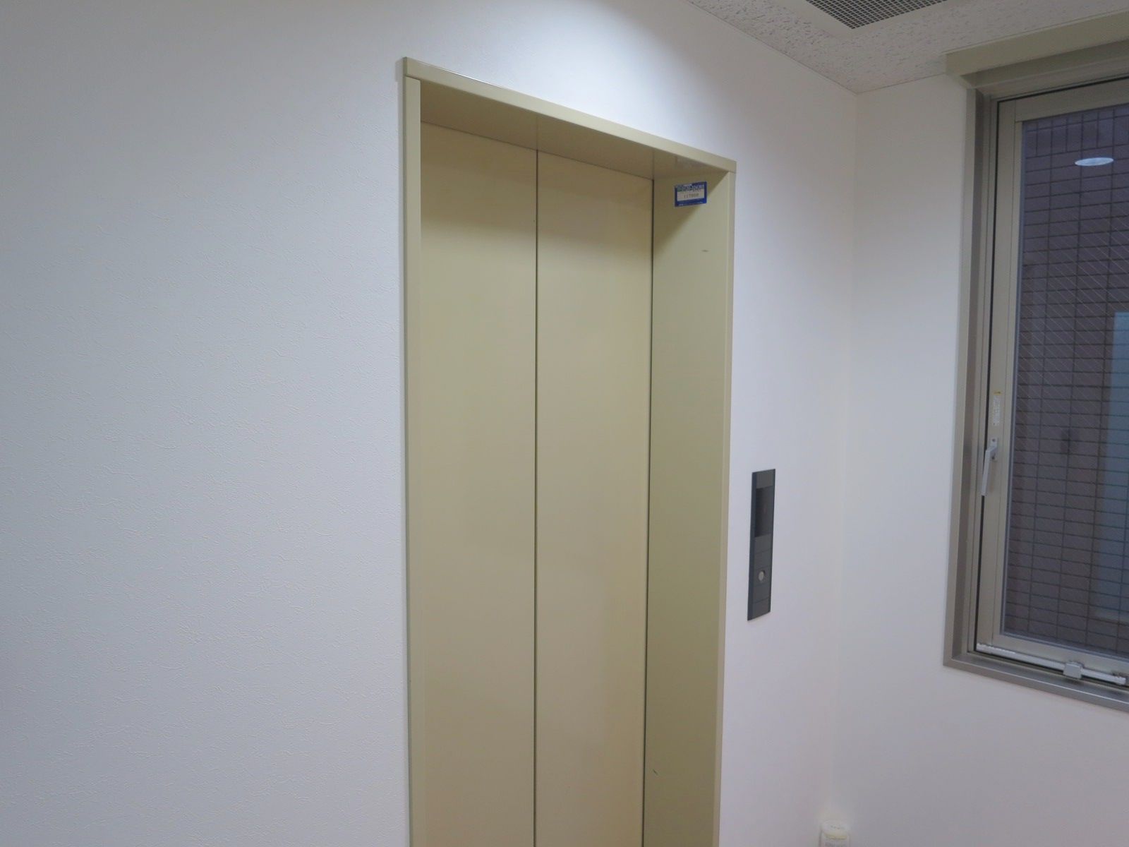 エレベーターホール