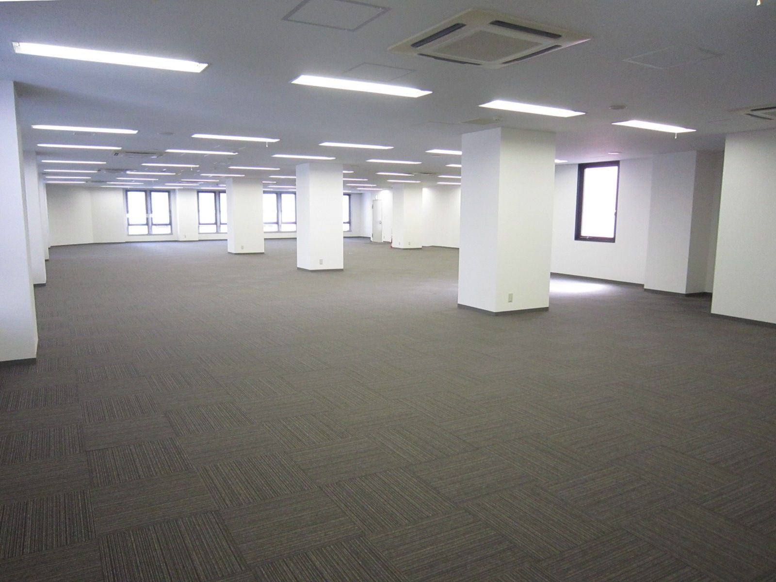 オフィス室内参考画像（8階）