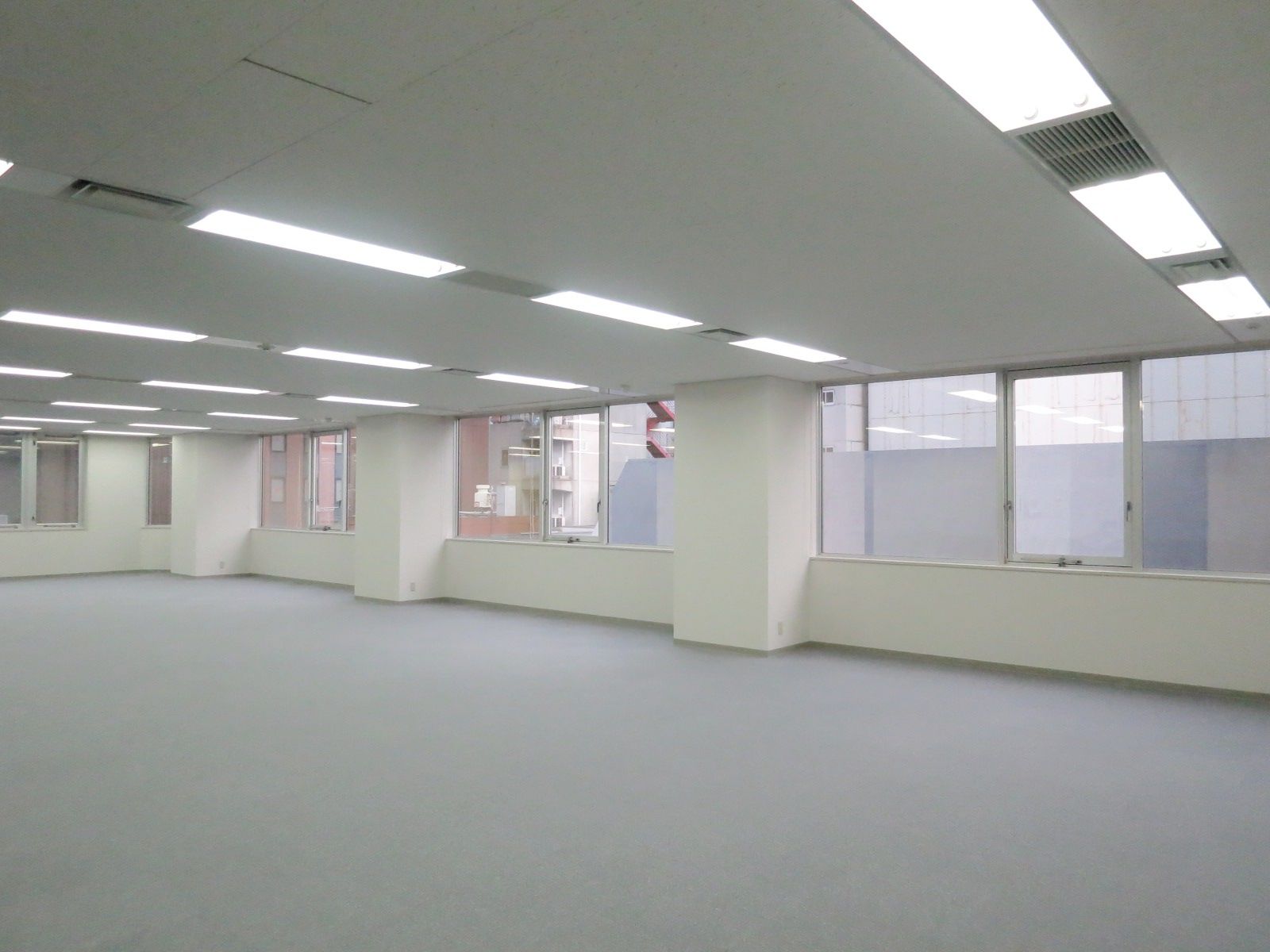フロアによって分割区画有り
