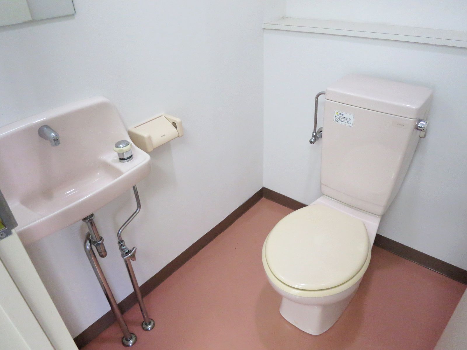 トイレ個室