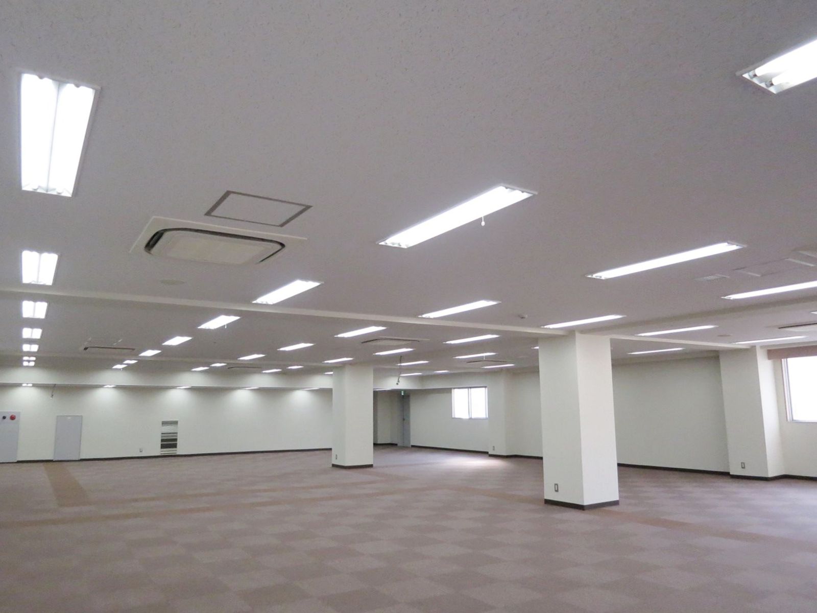 オフィス室内参考画像（5階）